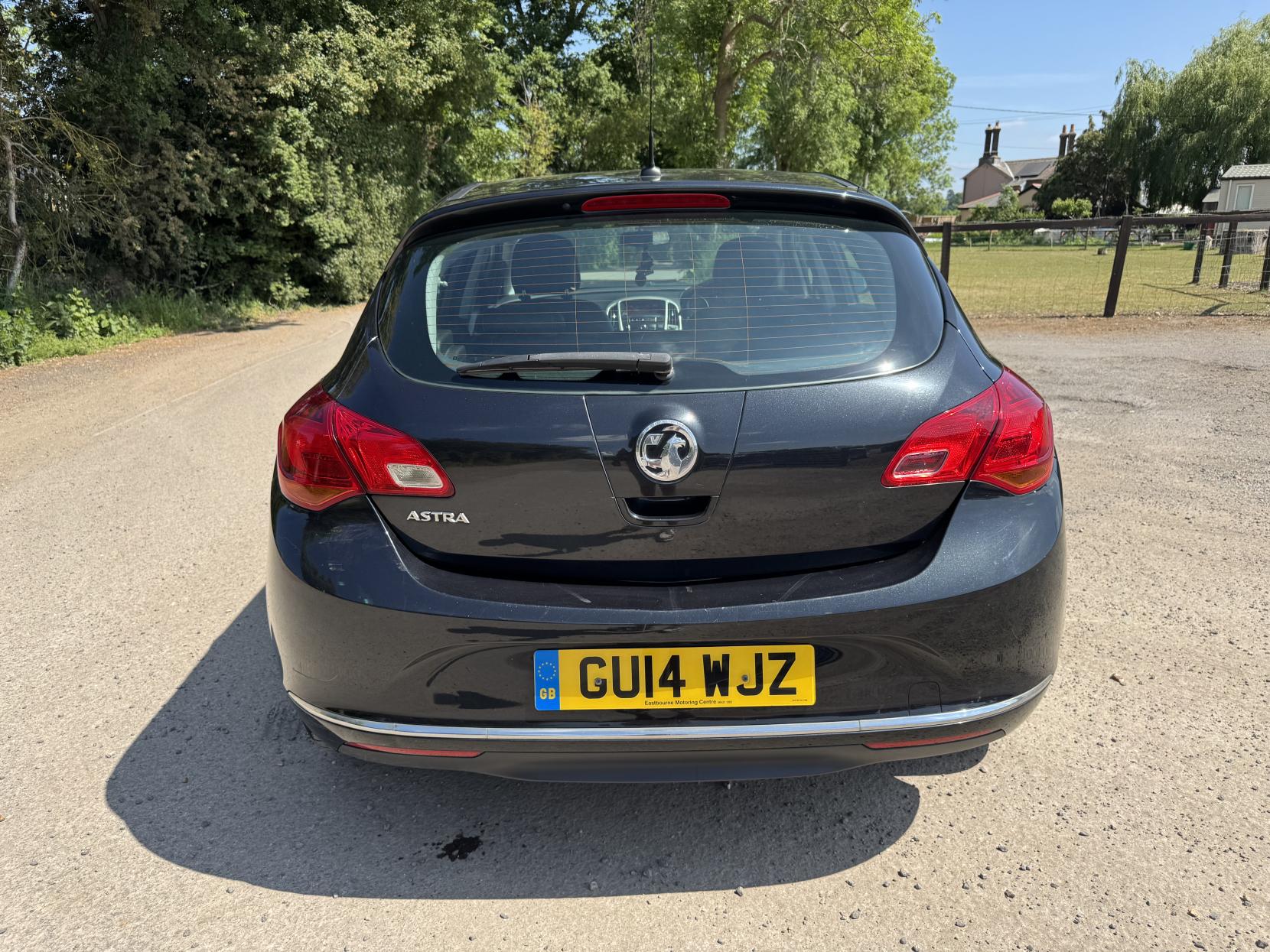 Vauxhall Astra 1.4 16v Excite Hatchback 5dr Petrol Manual Euro 5 (100 ps)