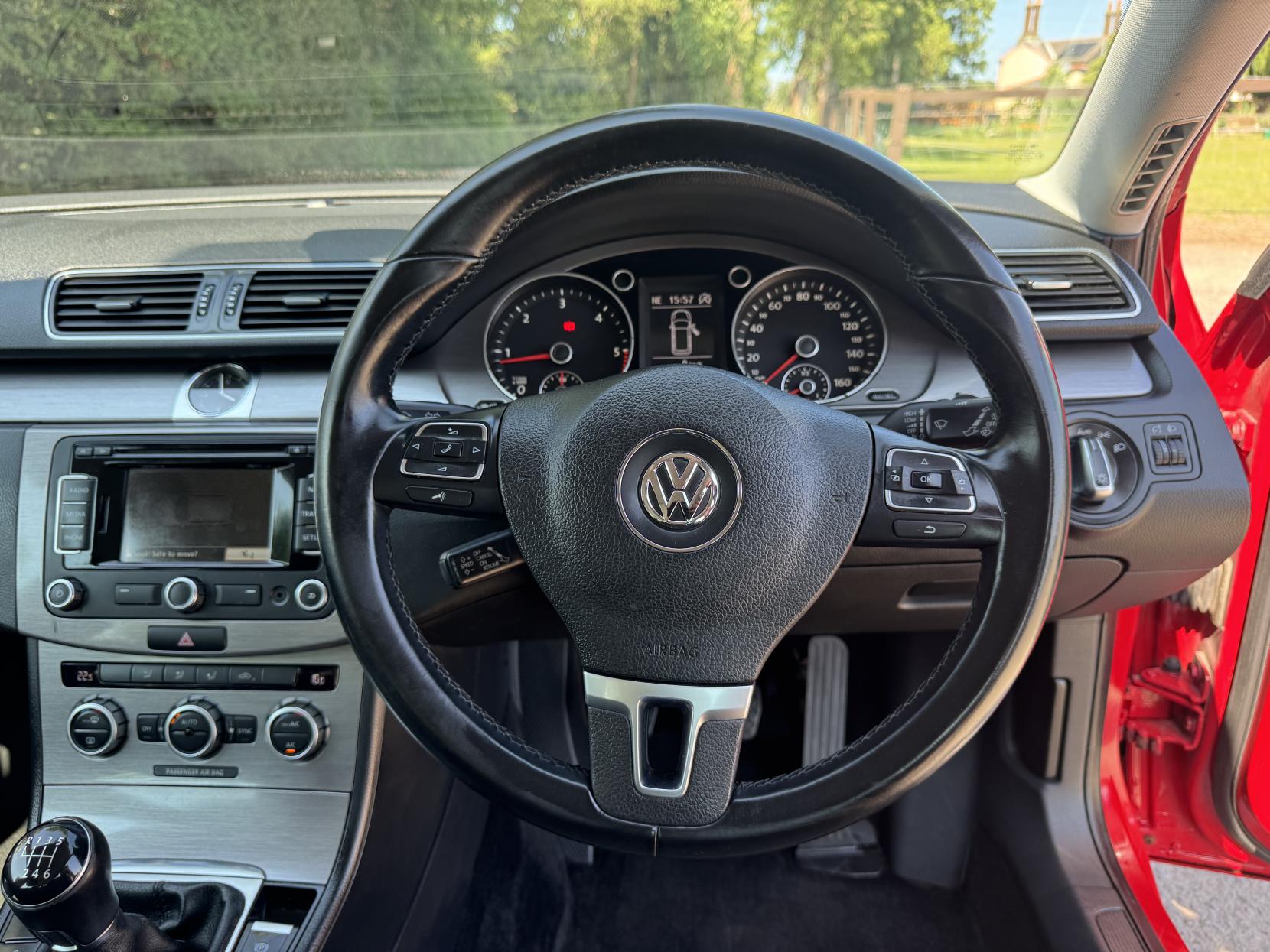 Volkswagen Passat 1.6 TDI BlueMotion Tech Highline Estate 5dr Diesel Manual Euro 5 (s/s) (105 ps)