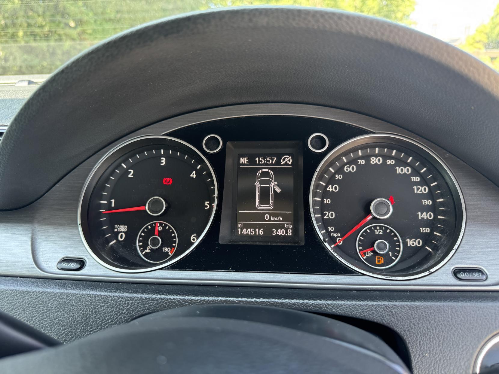 Volkswagen Passat 1.6 TDI BlueMotion Tech Highline Estate 5dr Diesel Manual Euro 5 (s/s) (105 ps)