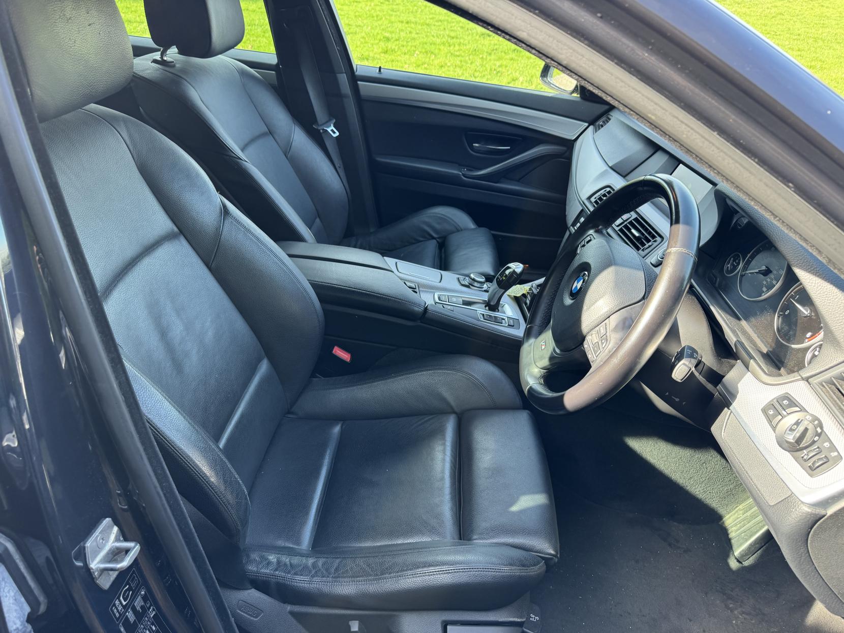 BMW 5 Series 2.0 520d M Sport Touring 5dr Diesel Steptronic Euro 5 (s/s) (184 ps)