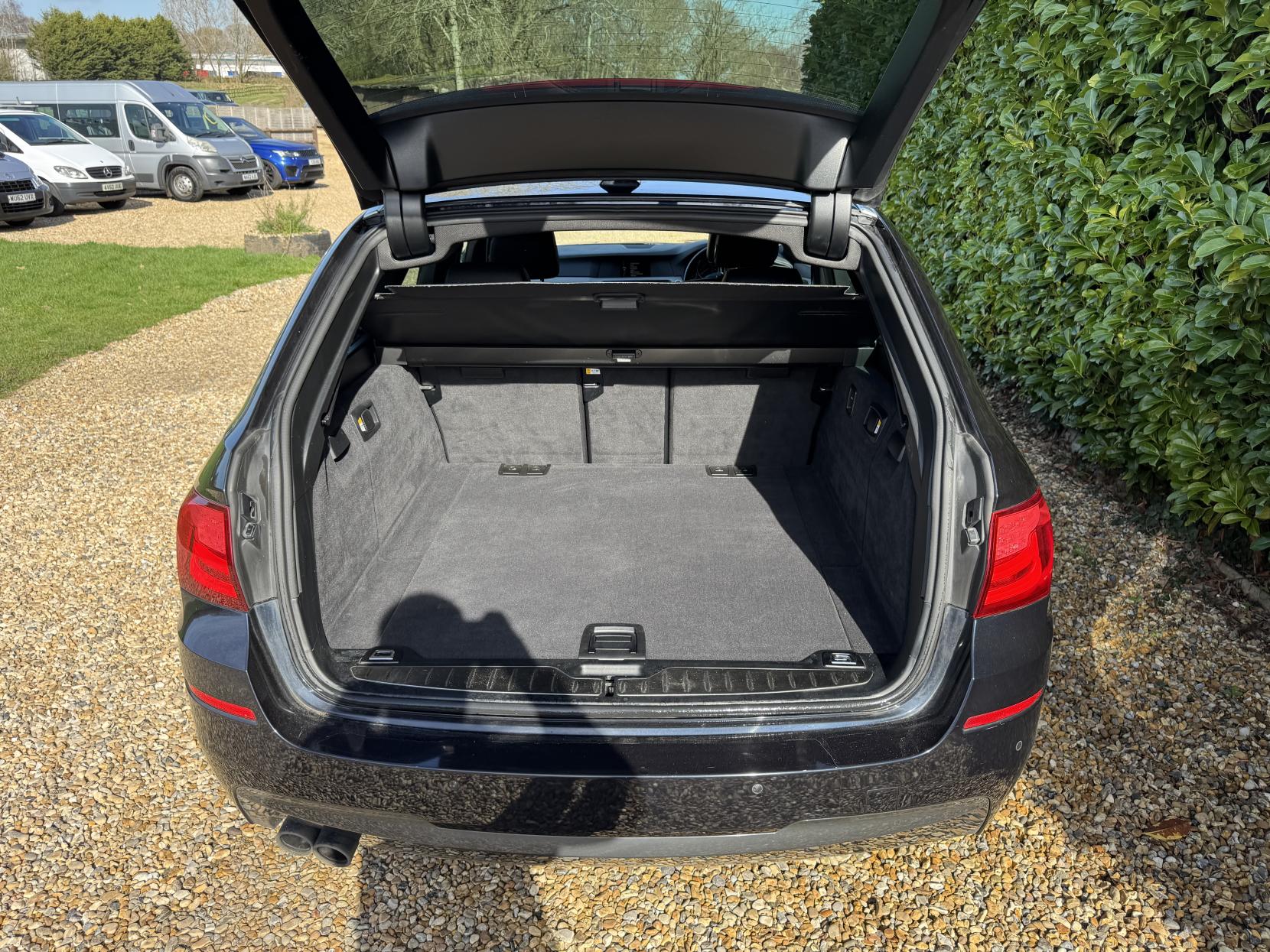 BMW 5 Series 2.0 520d M Sport Touring 5dr Diesel Steptronic Euro 5 (s/s) (184 ps)