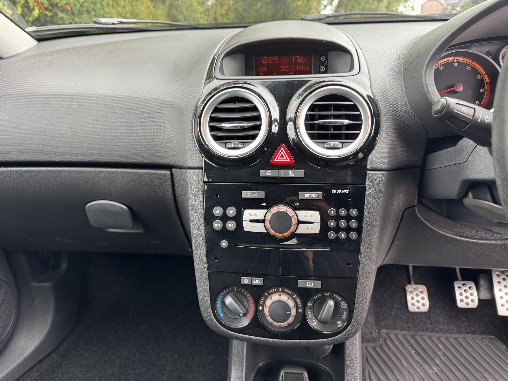 Vauxhall Corsa 1.2 16V Limited Edition Hatchback 3dr Petrol Manual Euro 5 (85 ps)