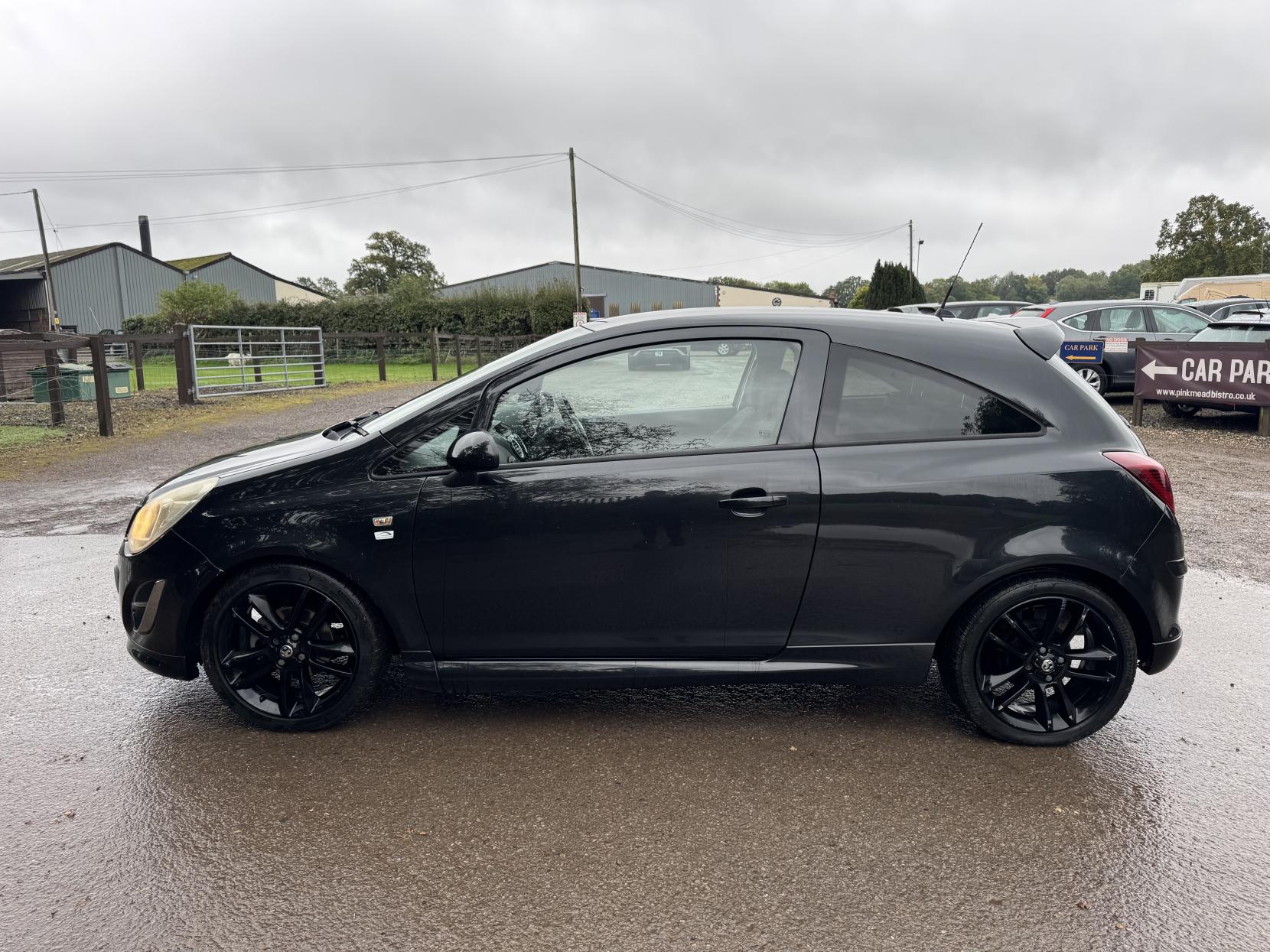 Vauxhall Corsa 1.2 16V Limited Edition Hatchback 3dr Petrol Manual Euro 5 (85 ps)