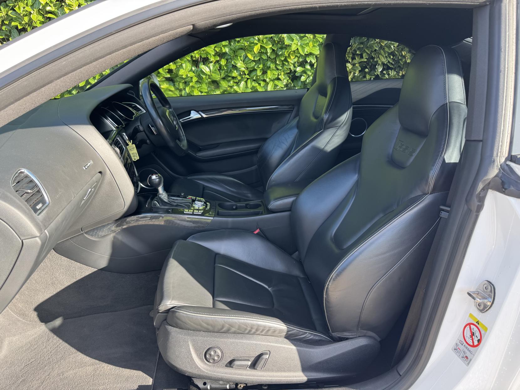 Audi RS5 4.2 FSI V8 Coupe 2dr Petrol S Tronic quattro Euro 4 (450 ps)