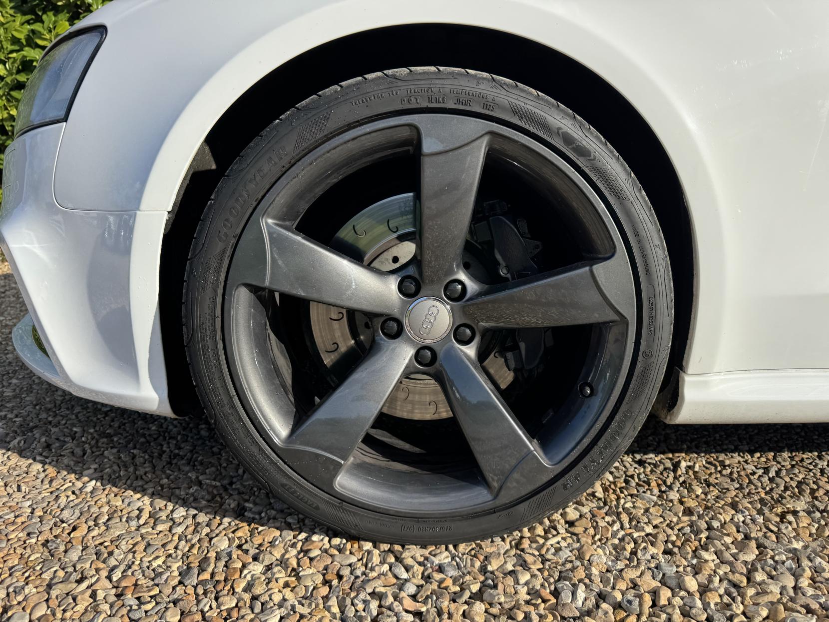 Audi RS5 4.2 FSI V8 Coupe 2dr Petrol S Tronic quattro Euro 4 (450 ps)