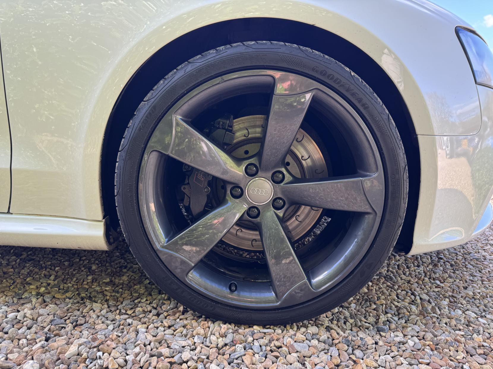 Audi RS5 4.2 FSI V8 Coupe 2dr Petrol S Tronic quattro Euro 4 (450 ps)