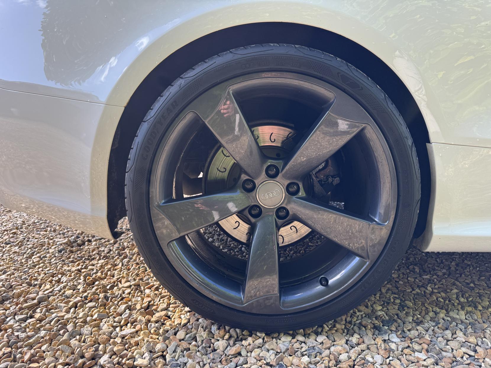 Audi RS5 4.2 FSI V8 Coupe 2dr Petrol S Tronic quattro Euro 4 (450 ps)