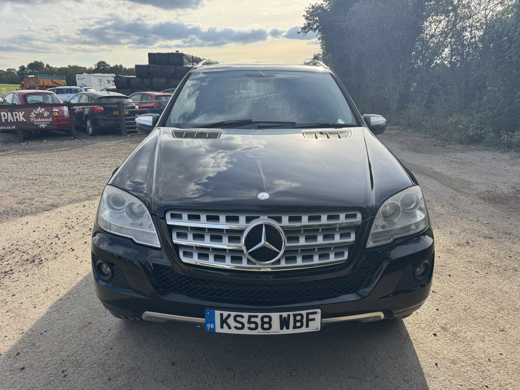 Mercedes-Benz M Class 3.0 ML320 CDI V6 Sport SUV 5dr Diesel Tiptronic 4WD Euro 4 (224 ps)