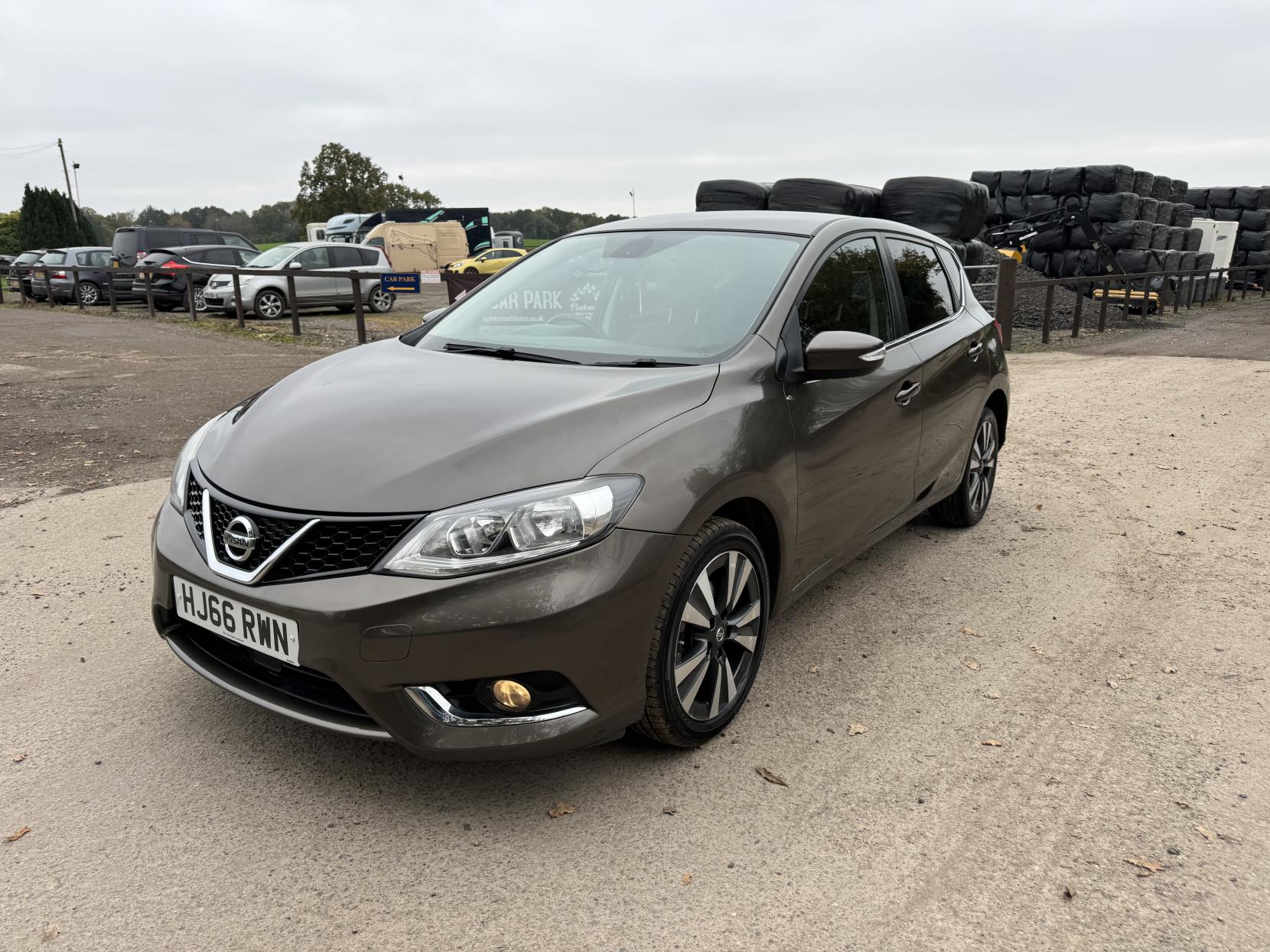 Nissan Pulsar 1.2 DIG-T N-Connecta Hatchback 5dr Petrol Manual Euro 6 (s/s) (115 ps)