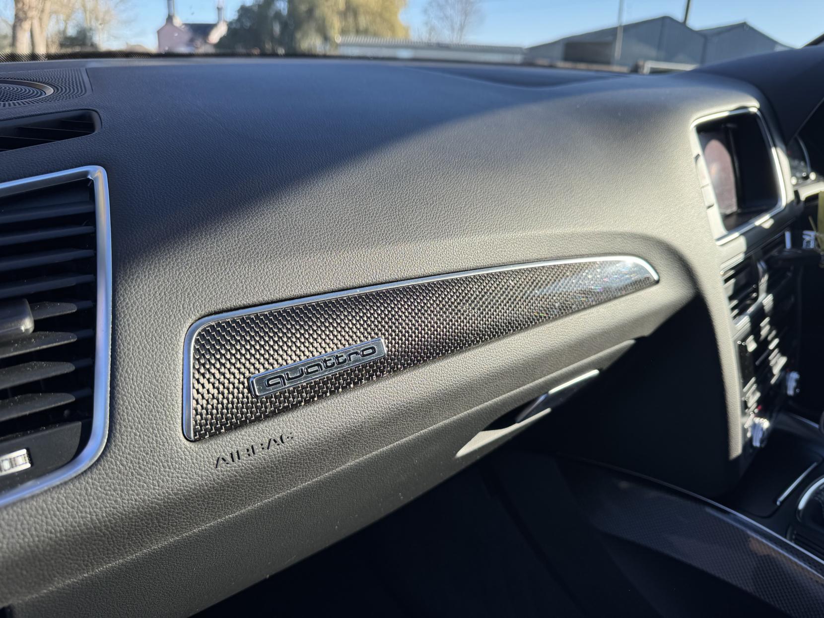 Audi SQ5 3.0 BiTDI V6 SUV 5dr Diesel Tiptronic quattro Euro 5 (s/s) (313 ps)