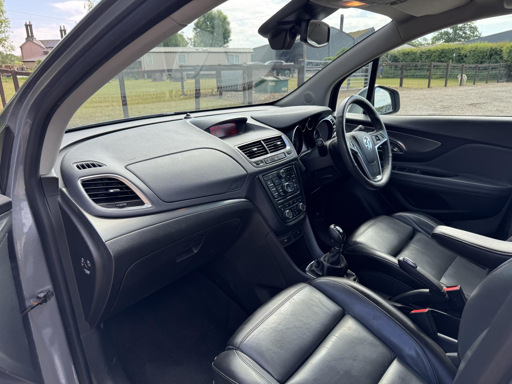 Vauxhall Mokka 1.6 SE SUV 5dr Petrol Manual 2WD Euro 5 (s/s) (115 ps)