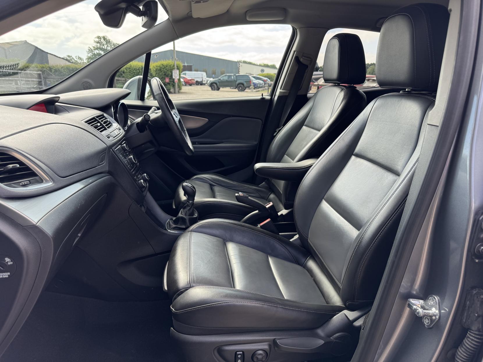 Vauxhall Mokka 1.6 SE SUV 5dr Petrol Manual 2WD Euro 5 (s/s) (115 ps)
