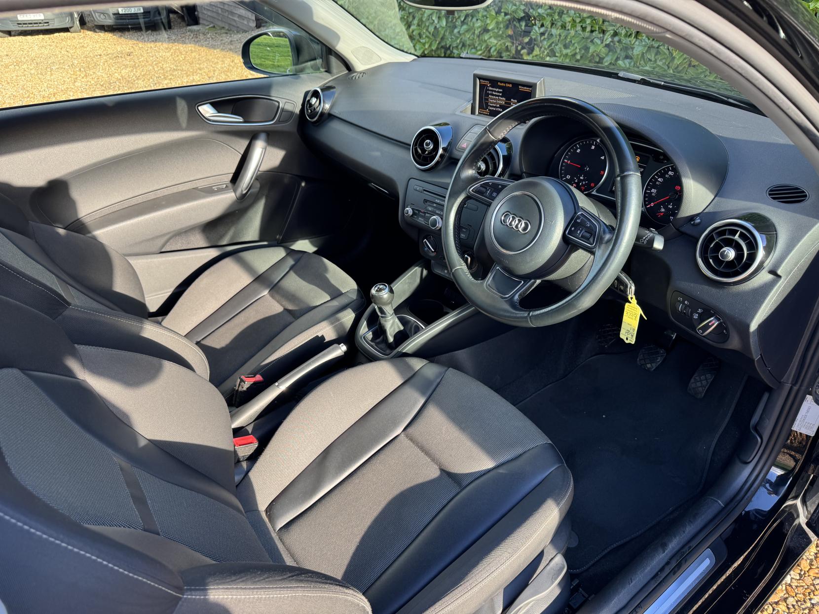 Audi A1 1.6 TDI Sport Hatchback 3dr Diesel Manual Euro 5 (s/s) (105 ps)