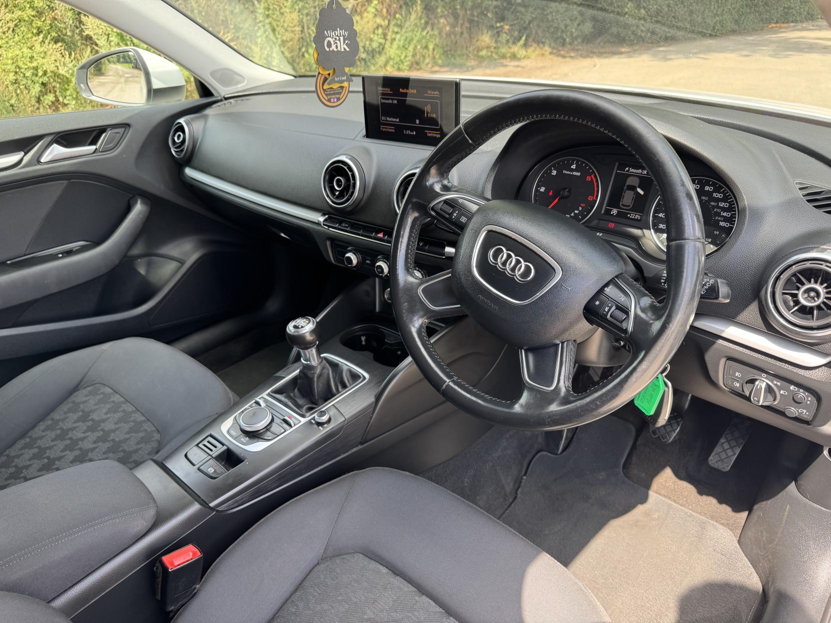 Audi A3 1.6 TDI SE Sportback 5dr Diesel Manual Euro 6 (s/s) (110 ps)
