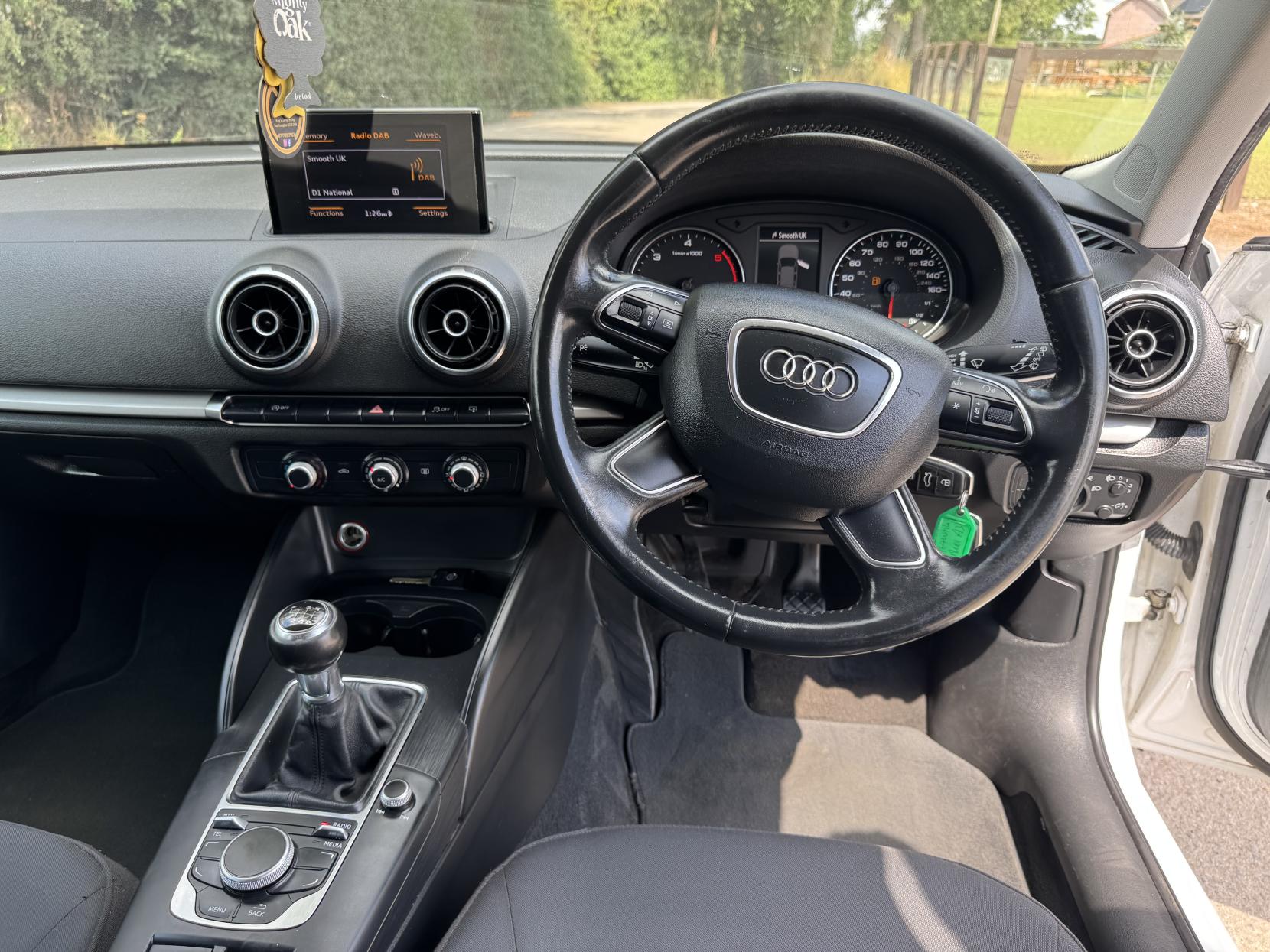 Audi A3 1.6 TDI SE Sportback 5dr Diesel Manual Euro 6 (s/s) (110 ps)