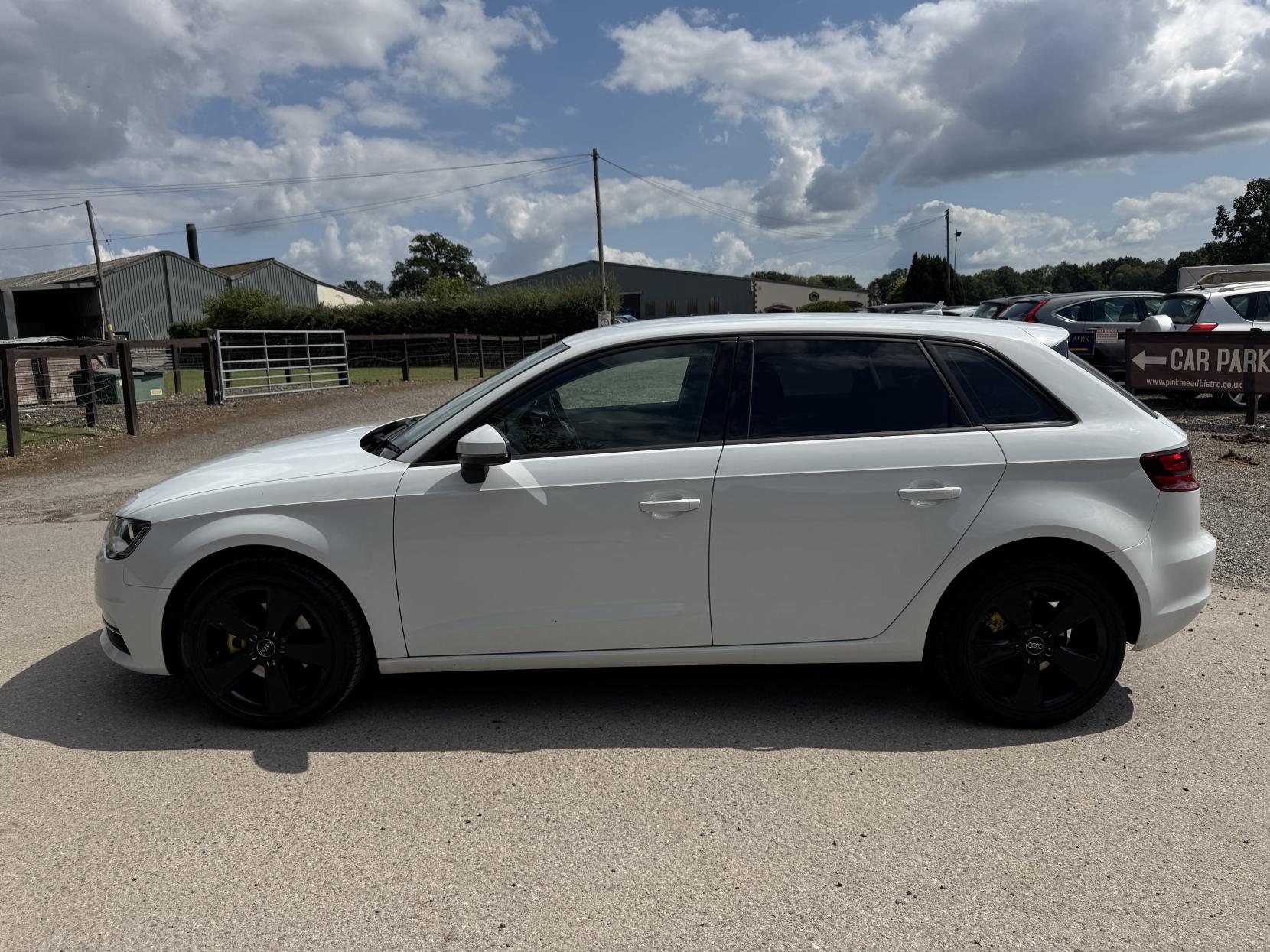 Audi A3 1.6 TDI SE Sportback 5dr Diesel Manual Euro 6 (s/s) (110 ps)