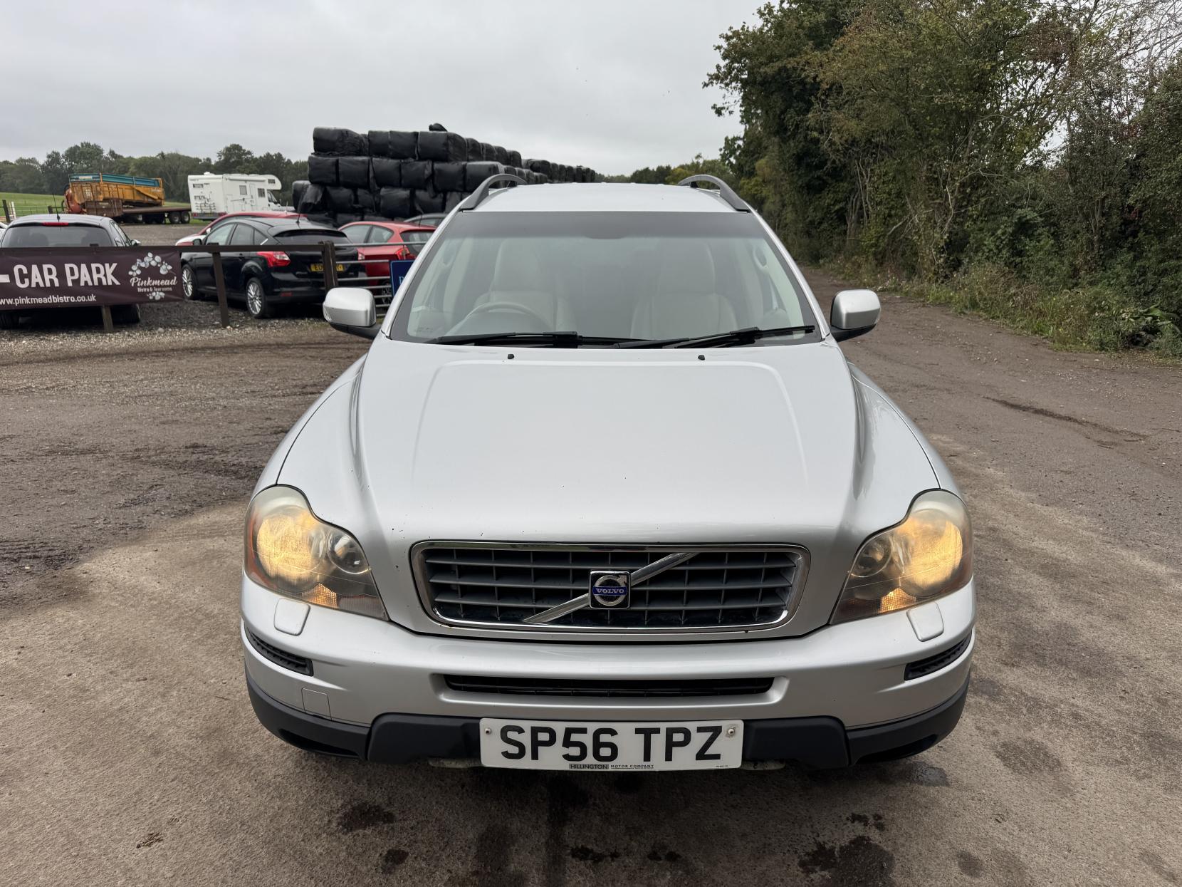 Volvo XC90 2.4 D5 SE SUV 5dr Diesel Geartronic AWD (239 g/km, 182 bhp)