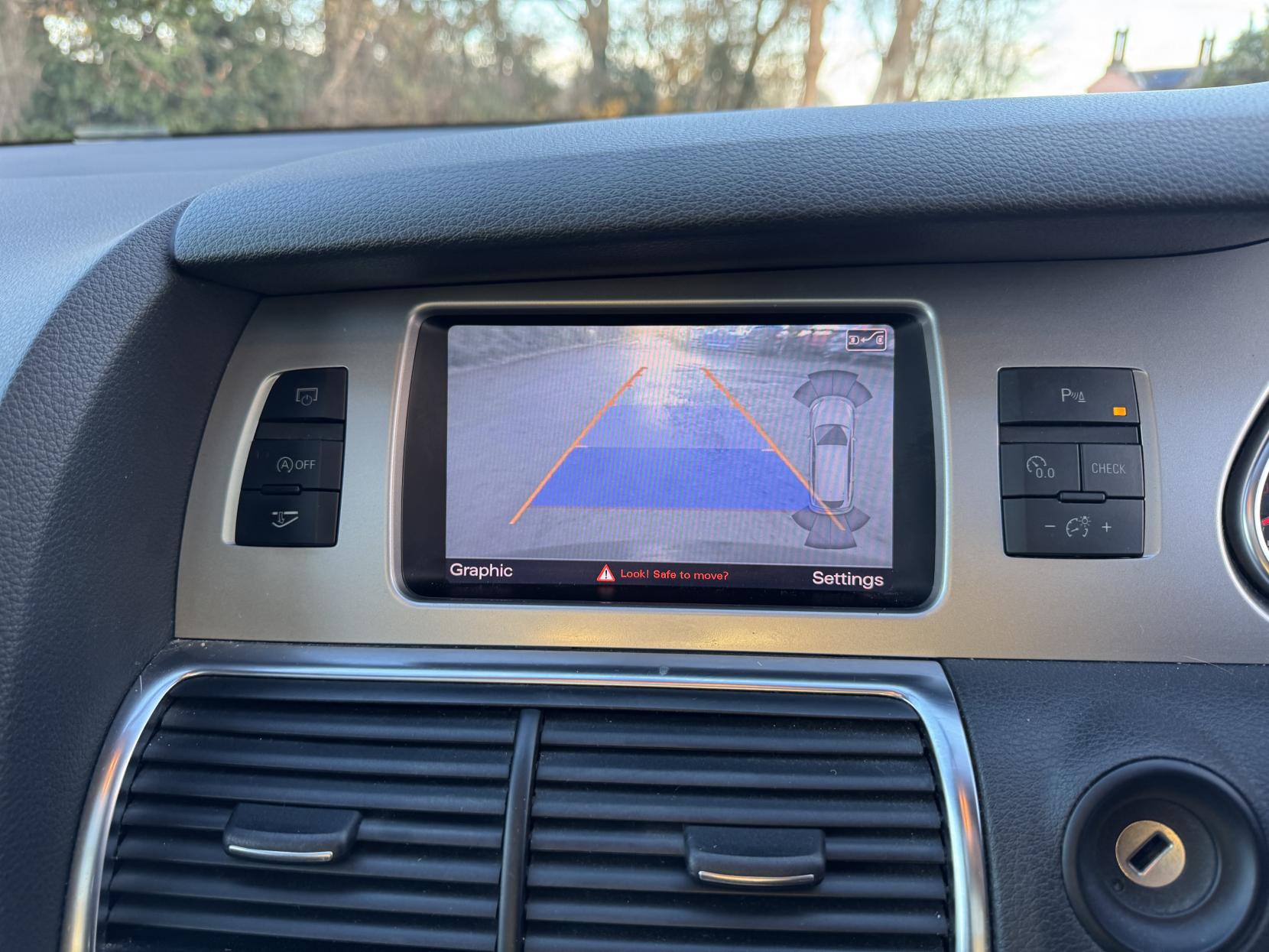 Audi Q7 3.0 TDI V6 S line Plus SUV 5dr Diesel Tiptronic quattro Euro 5 (s/s) (245 ps)