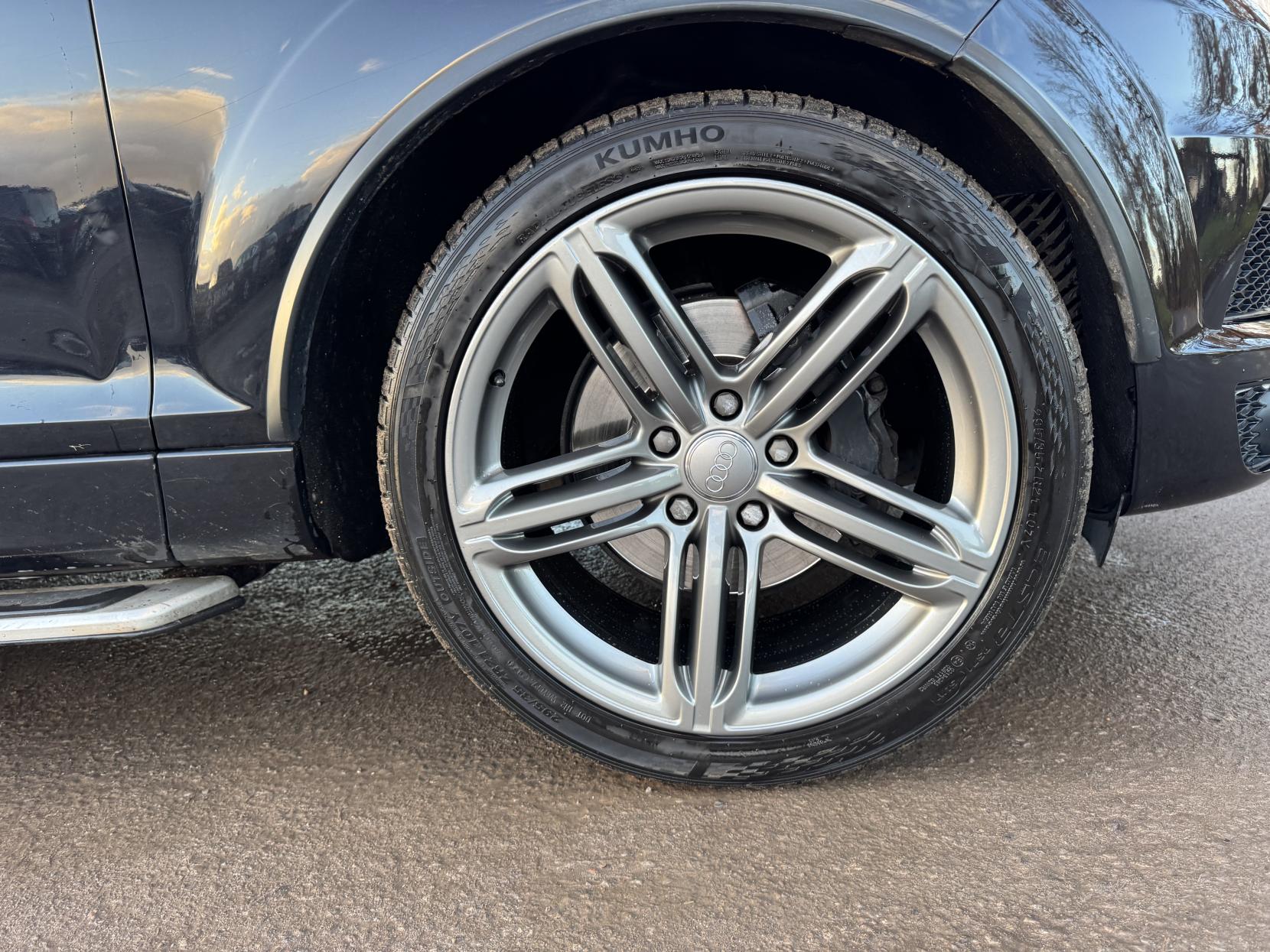 Audi Q7 3.0 TDI V6 S line Plus SUV 5dr Diesel Tiptronic quattro Euro 5 (s/s) (245 ps)