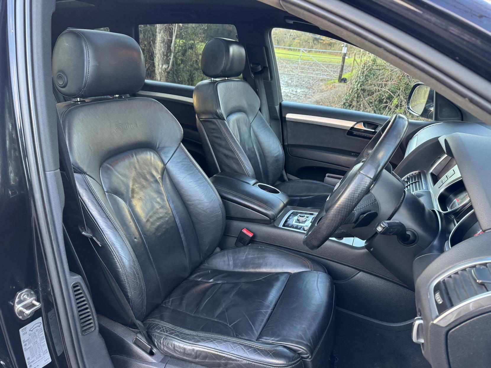 Audi Q7 3.0 TDI V6 S line Plus SUV 5dr Diesel Tiptronic quattro Euro 5 (s/s) (245 ps)