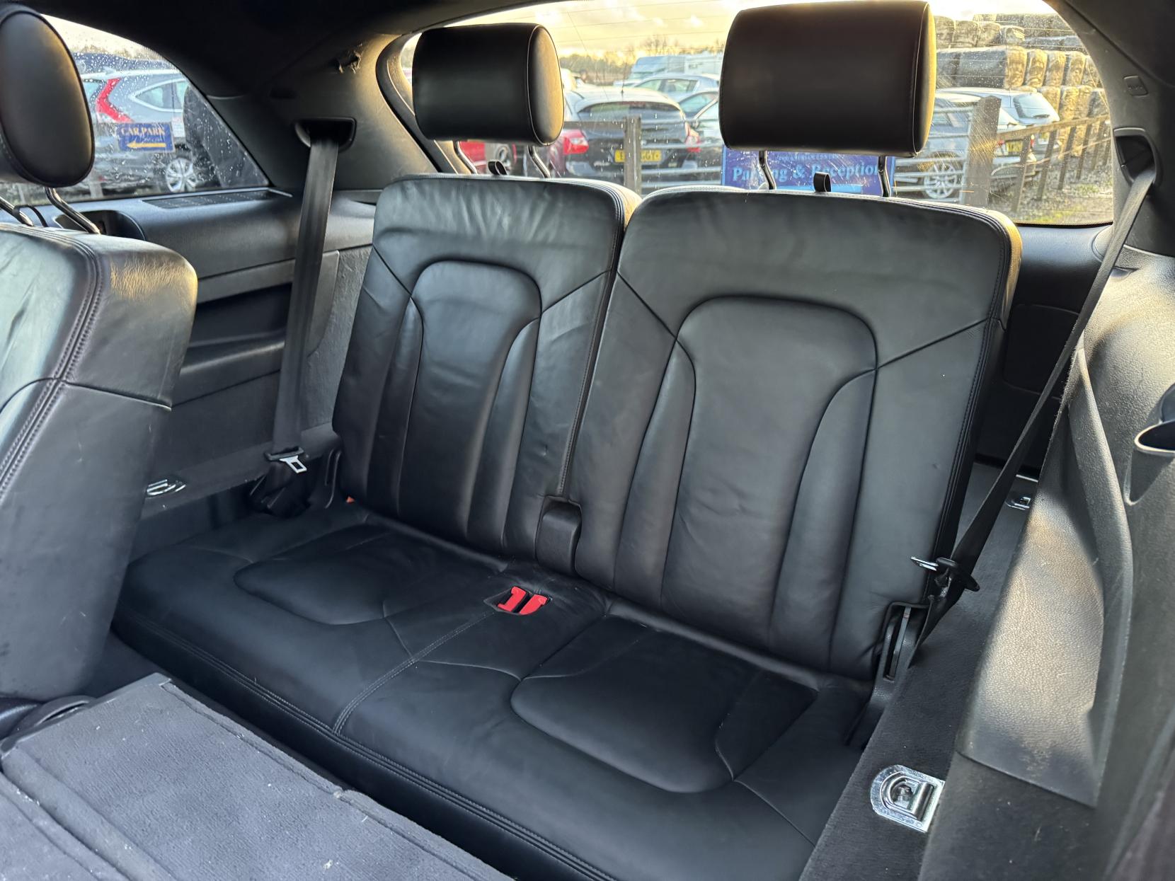 Audi Q7 3.0 TDI V6 S line Plus SUV 5dr Diesel Tiptronic quattro Euro 5 (s/s) (245 ps)