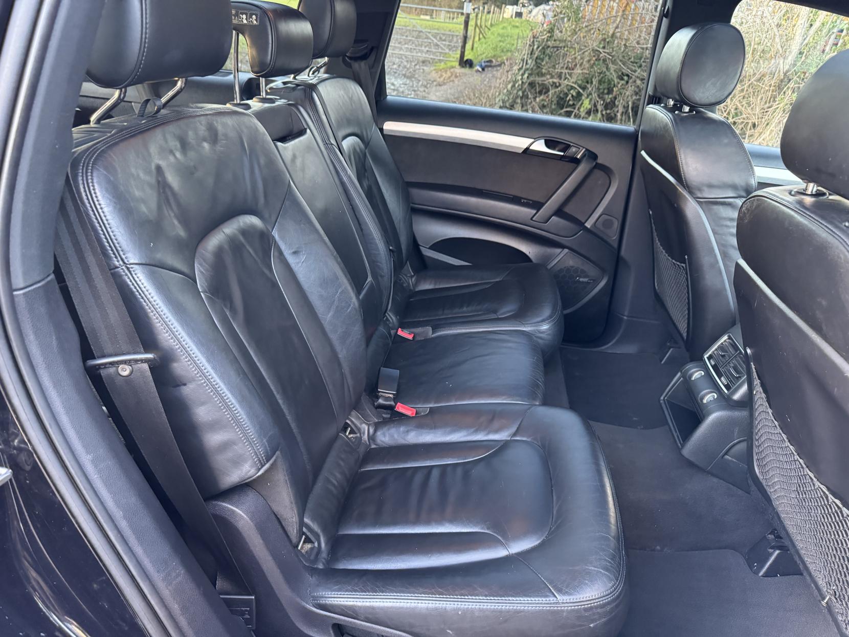 Audi Q7 3.0 TDI V6 S line Plus SUV 5dr Diesel Tiptronic quattro Euro 5 (s/s) (245 ps)