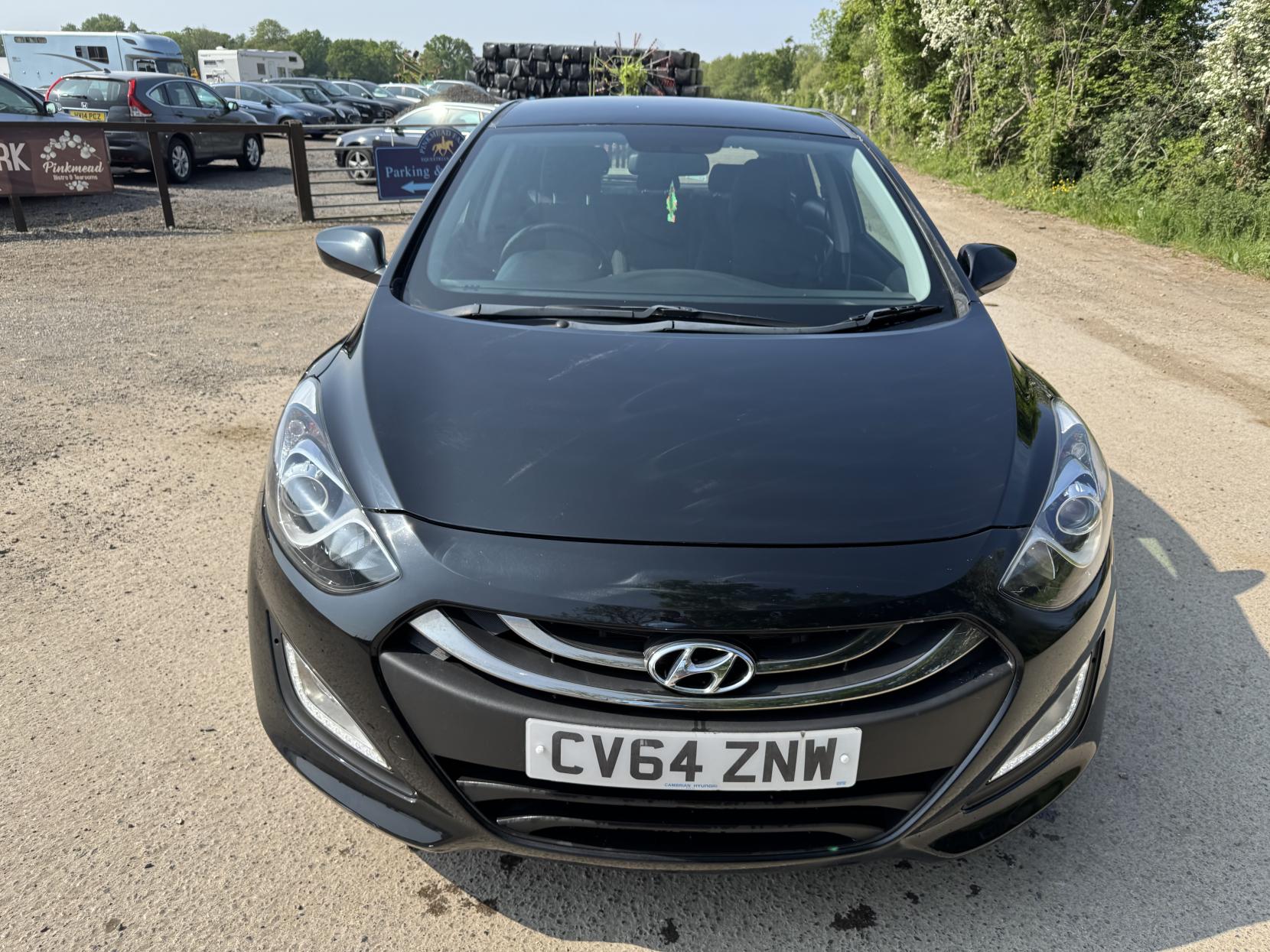 Hyundai i30 1.6 CRDi Blue Drive Active Hatchback 5dr Diesel Manual Euro 5 (s/s) (110 ps)