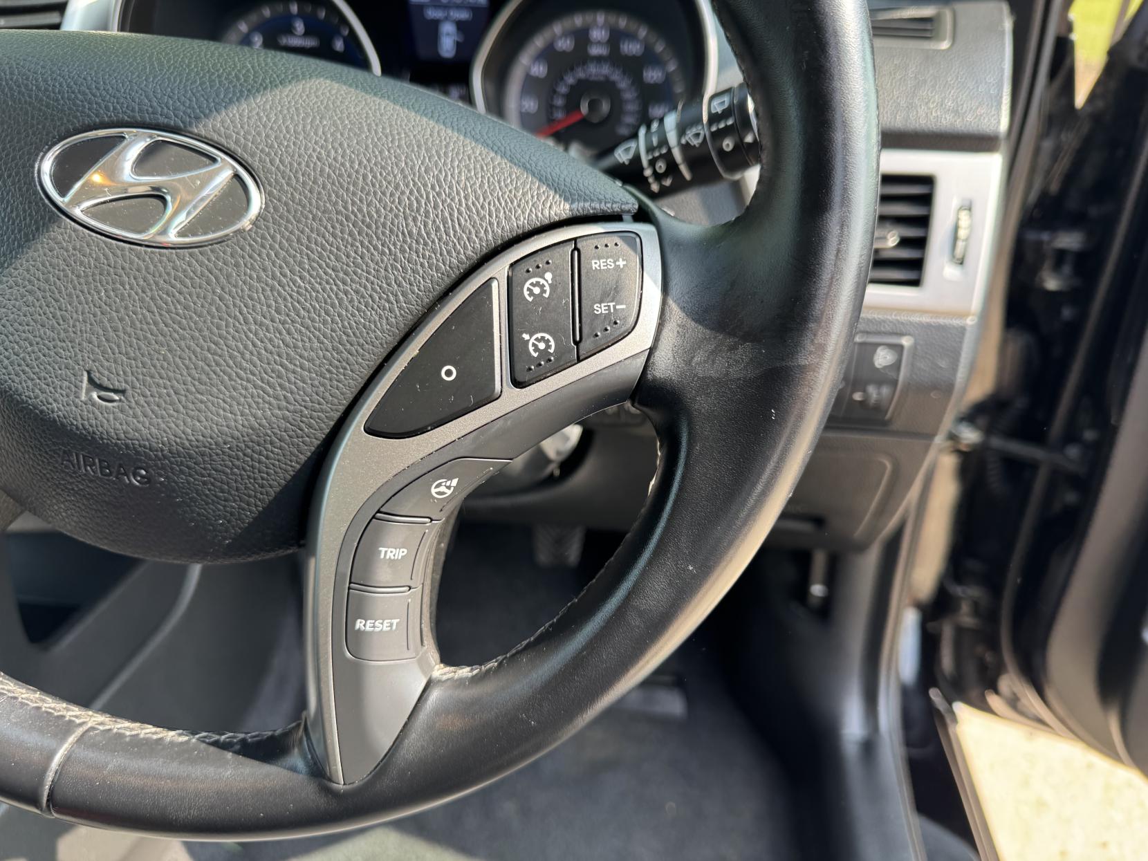Hyundai i30 1.6 CRDi Blue Drive Active Hatchback 5dr Diesel Manual Euro 5 (s/s) (110 ps)
