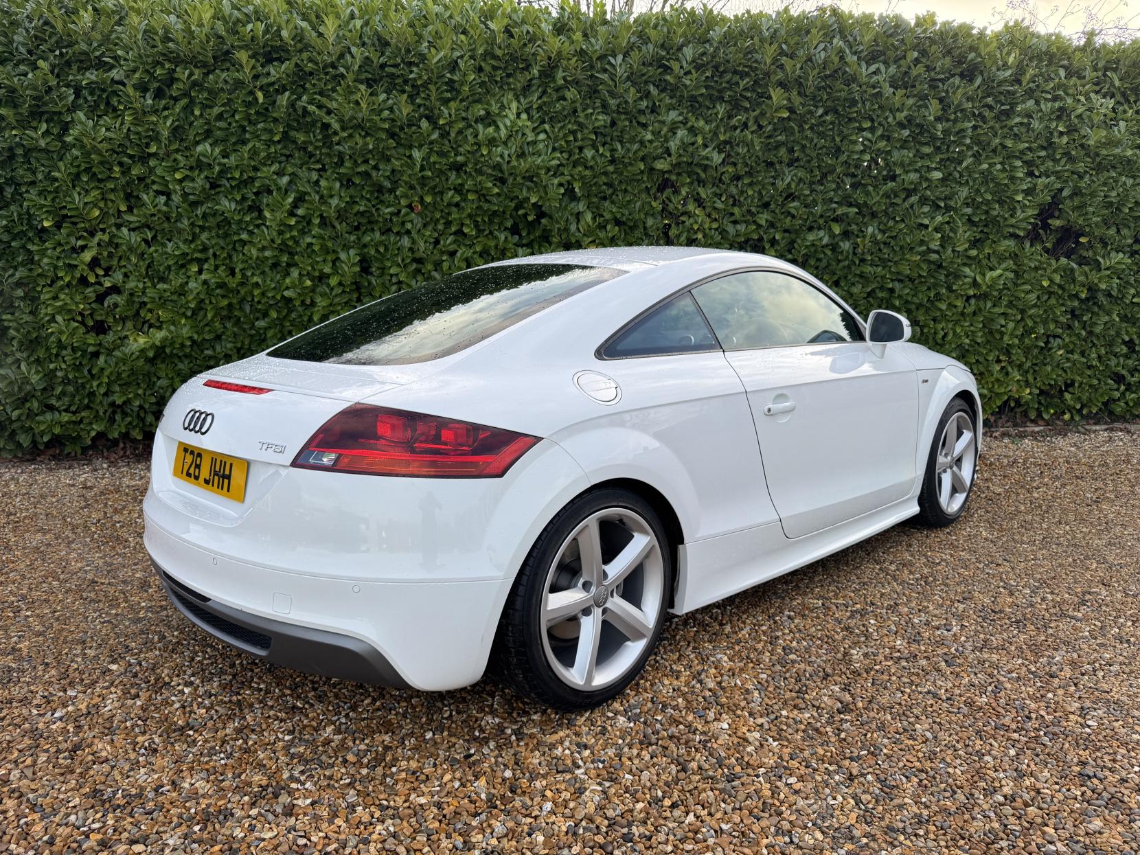 Audi TT 1.8 TFSI S line Coupe 3dr Petrol S Tronic Euro 5 (160 ps)