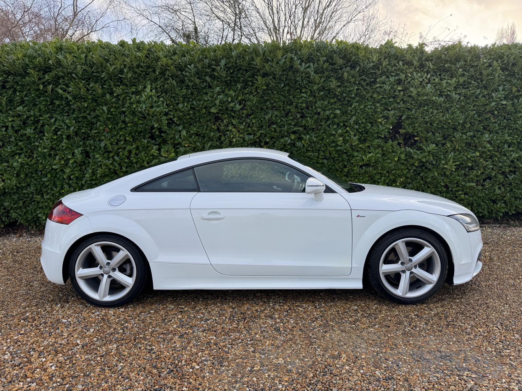 Audi TT 1.8 TFSI S line Coupe 3dr Petrol S Tronic Euro 5 (160 ps)