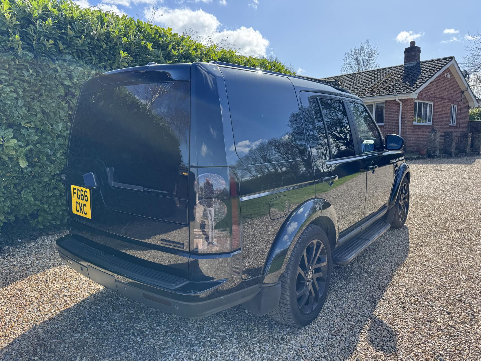 Land Rover Discovery 4 3.0 SD V6 Landmark SUV 5dr Diesel Auto 4WD Euro 6 (s/s) (256 bhp)