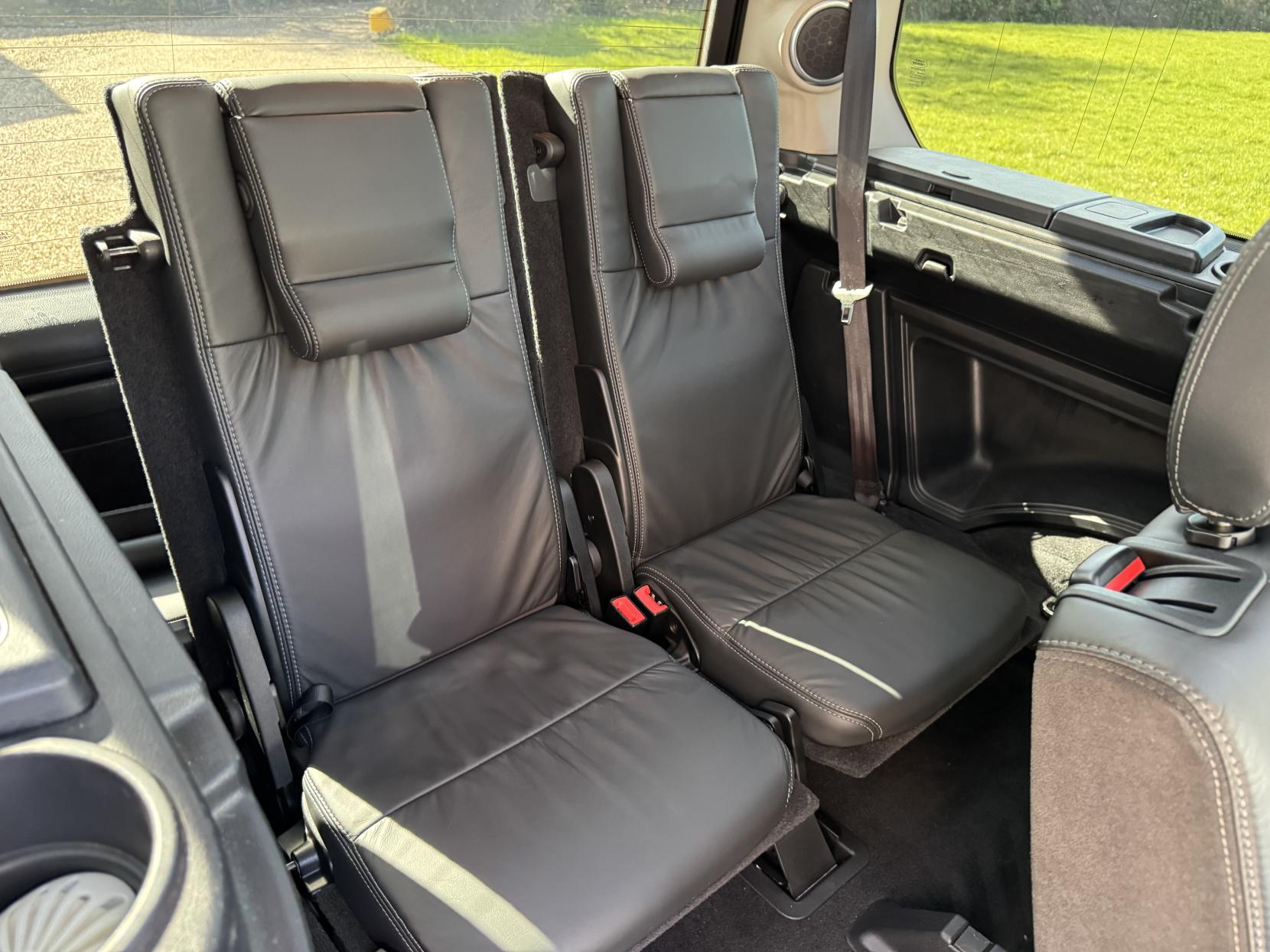 Land Rover Discovery 4 3.0 SD V6 Landmark SUV 5dr Diesel Auto 4WD Euro 6 (s/s) (256 bhp)