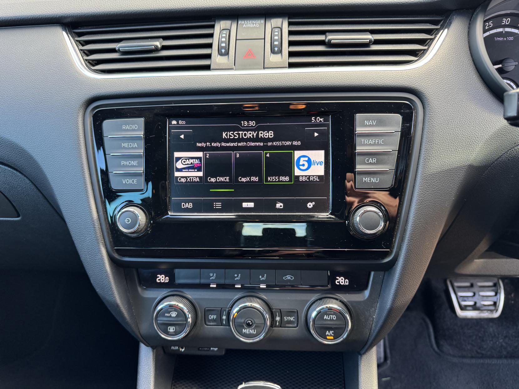 Skoda Octavia 2.0 TDI vRS Estate 5dr Diesel DSG Euro 6 (s/s) (SNav) (184 ps)