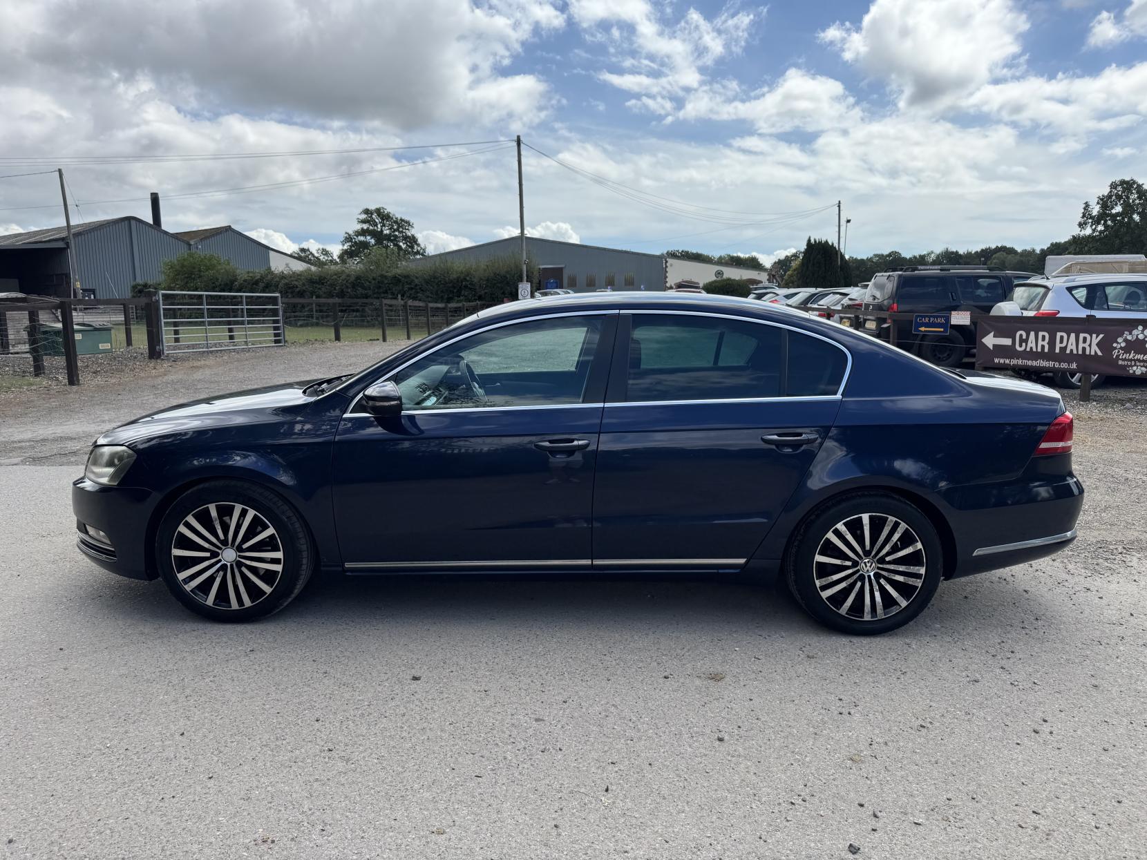 Volkswagen Passat 2.0 TDI BlueMotion Tech Sport Saloon 4dr Diesel Manual Euro 5 (s/s) (140 ps)