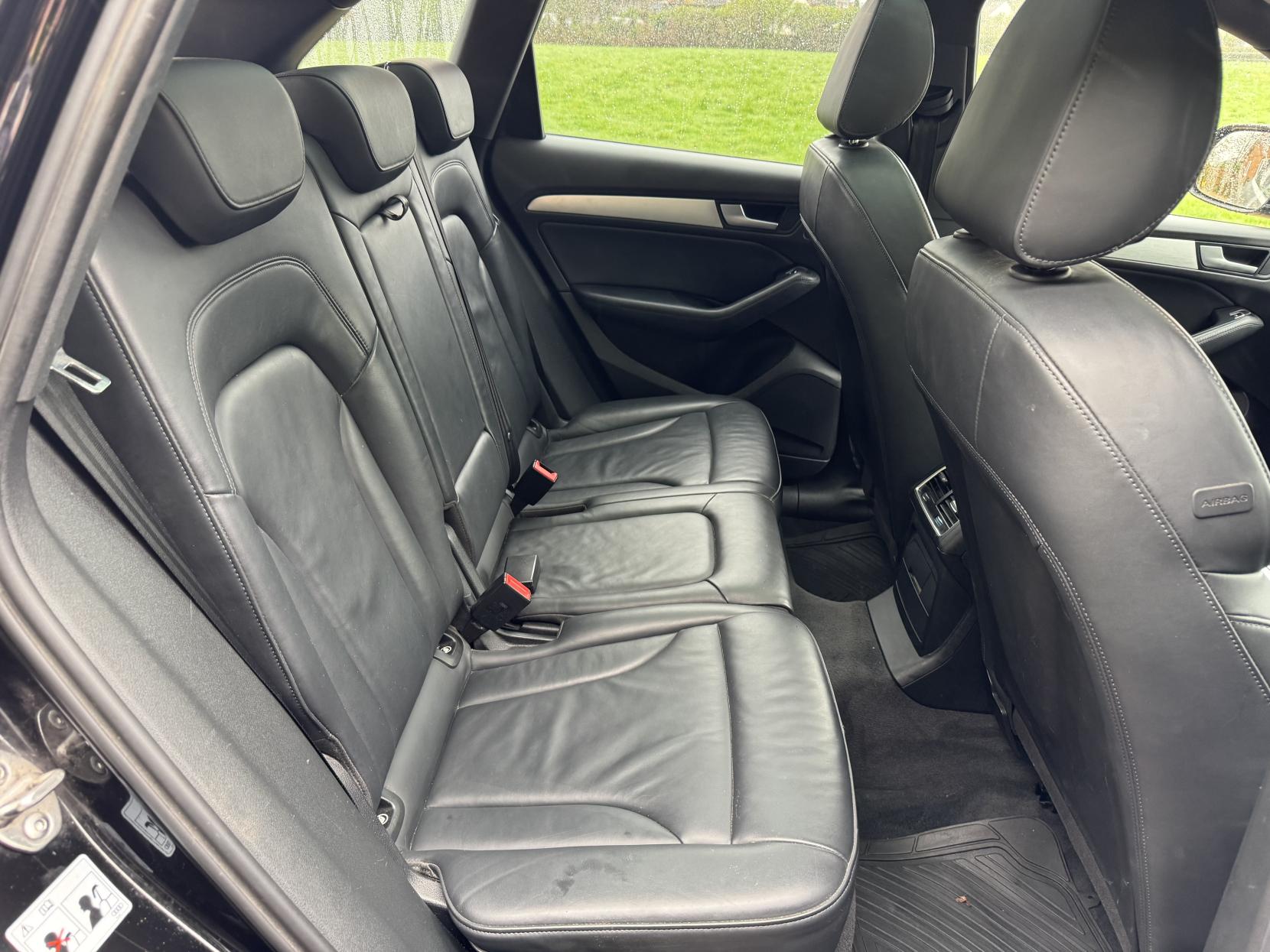 Audi Q5 3.0 TDI V6 S line Plus SUV 5dr Diesel S Tronic quattro Euro 5 (s/s) (245 ps)