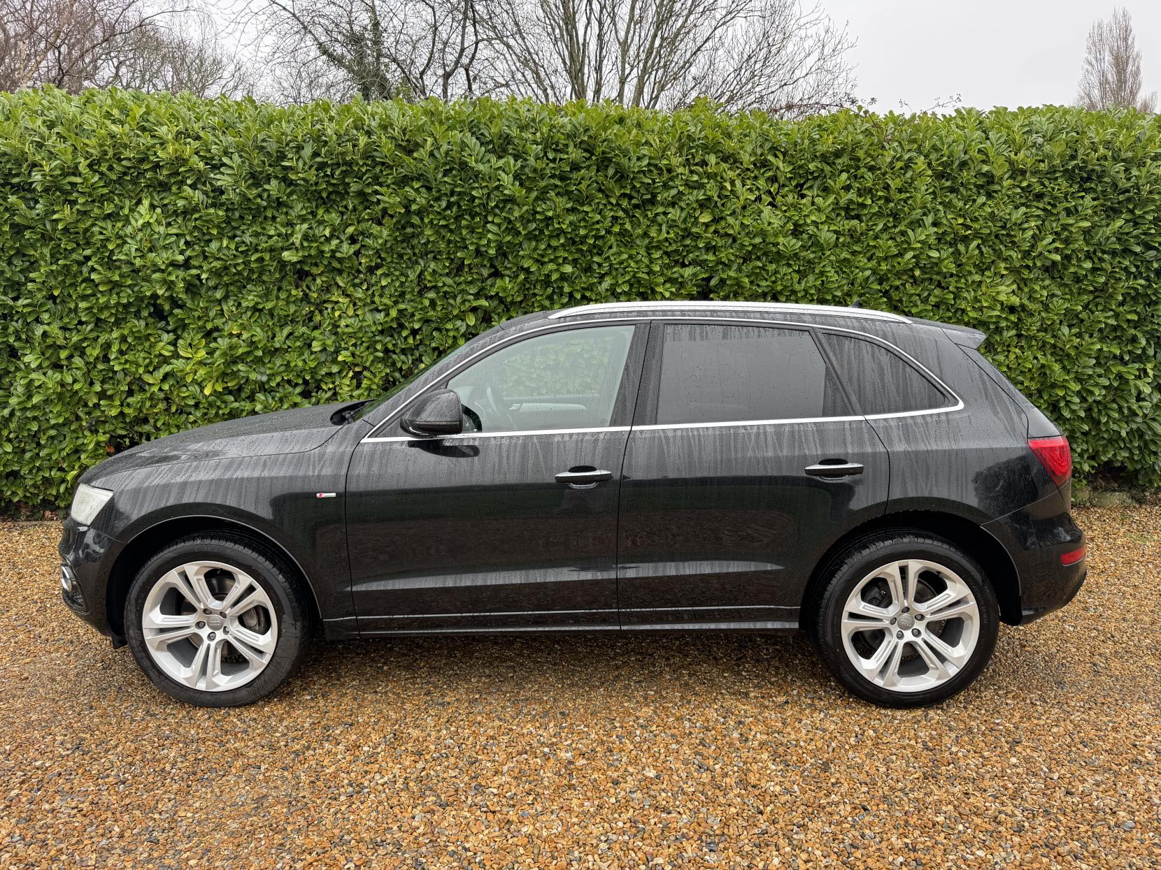 Audi Q5 3.0 TDI V6 S line Plus SUV 5dr Diesel S Tronic quattro Euro 5 (s/s) (245 ps)