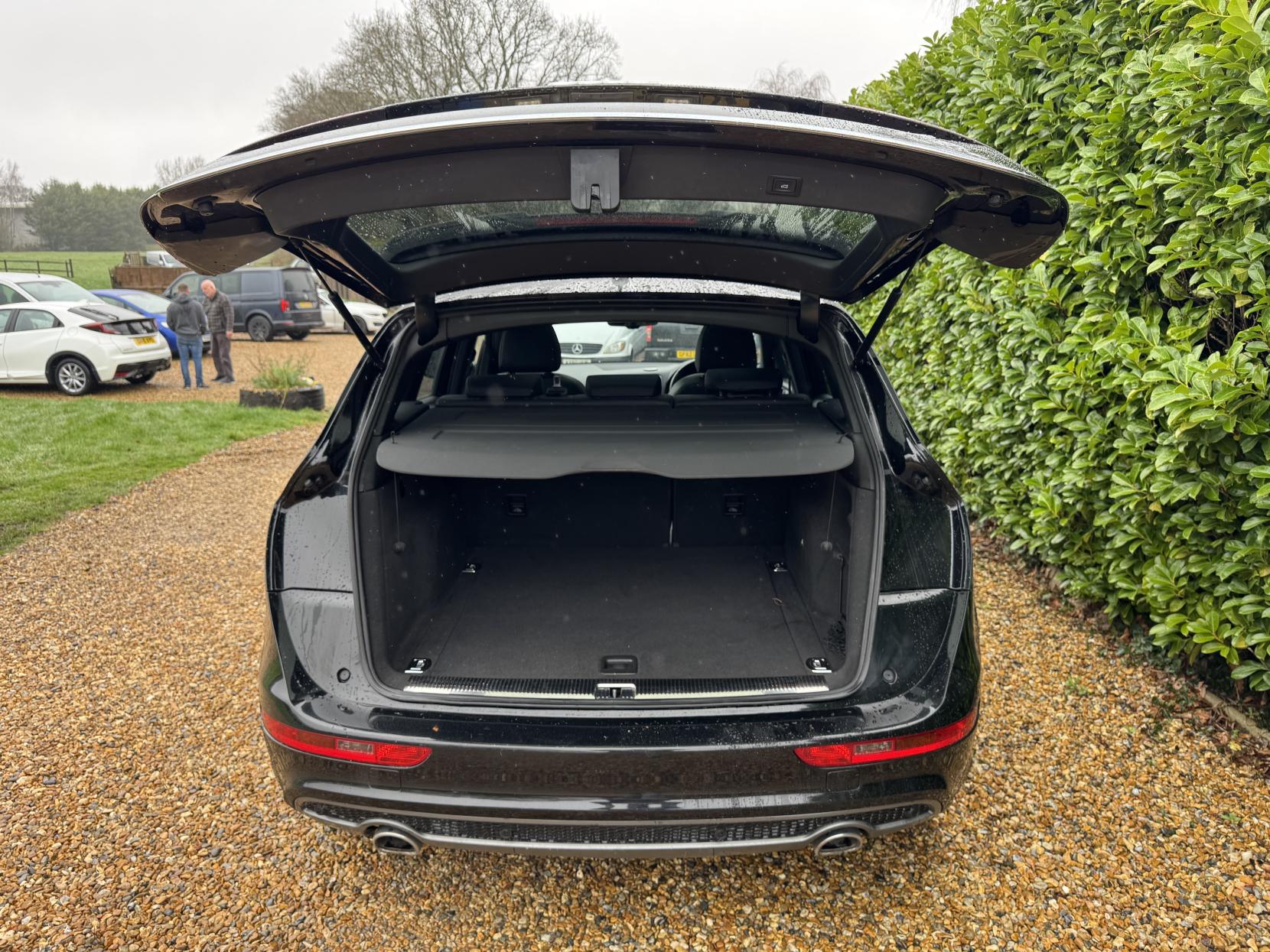 Audi Q5 3.0 TDI V6 S line Plus SUV 5dr Diesel S Tronic quattro Euro 5 (s/s) (245 ps)