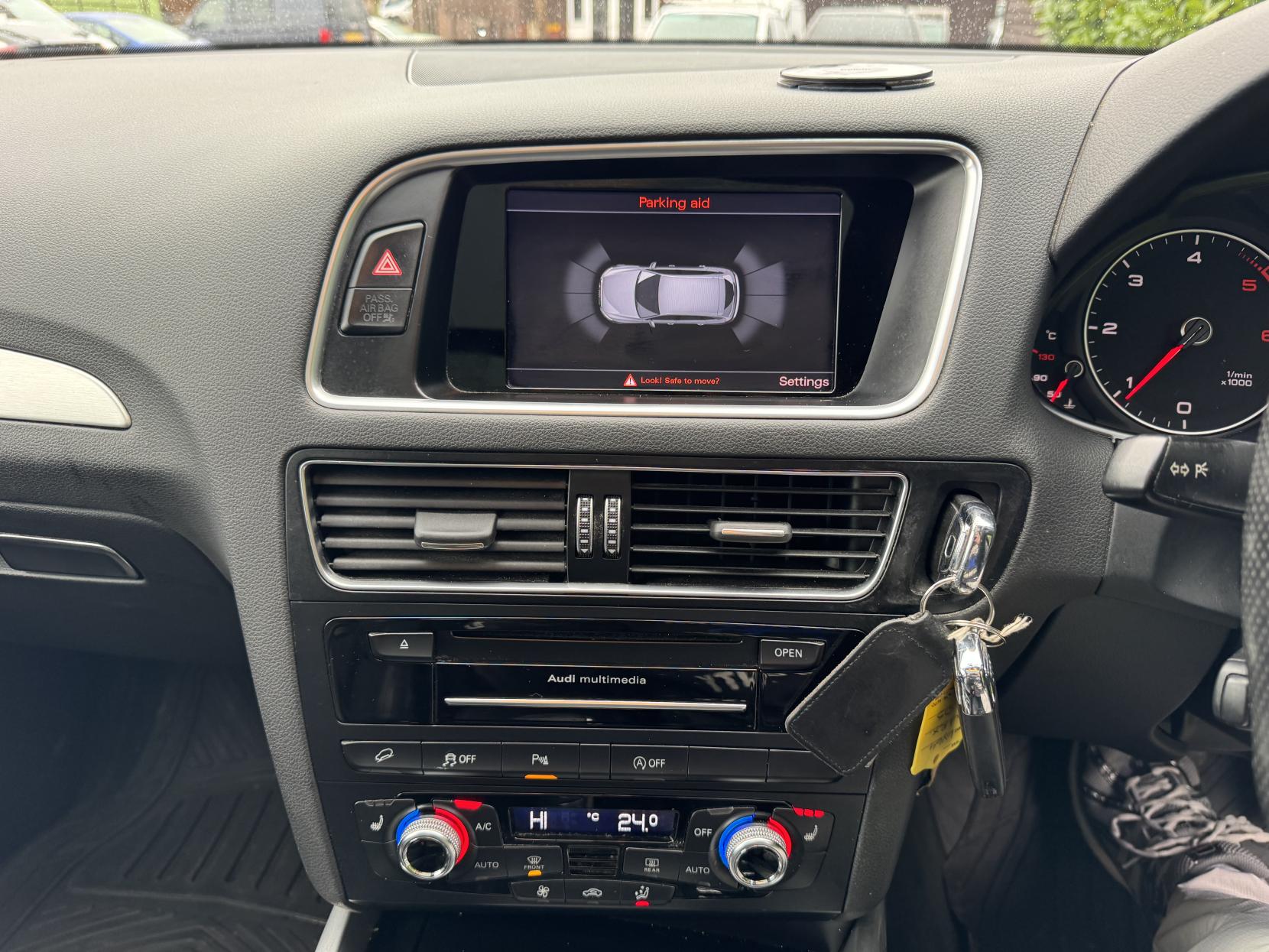 Audi Q5 3.0 TDI V6 S line Plus SUV 5dr Diesel S Tronic quattro Euro 5 (s/s) (245 ps)