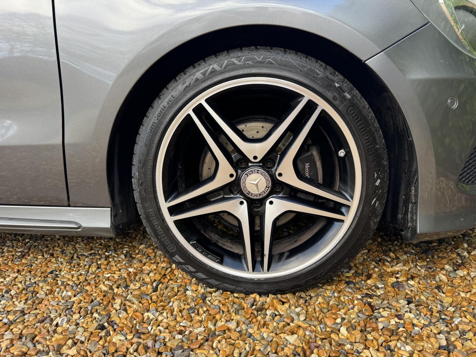 Mercedes-Benz A Class 2.1 A200 CDI AMG Night Edition Hatchback 5dr Diesel 7G-DCT Euro 6 (s/s) (136 ps)