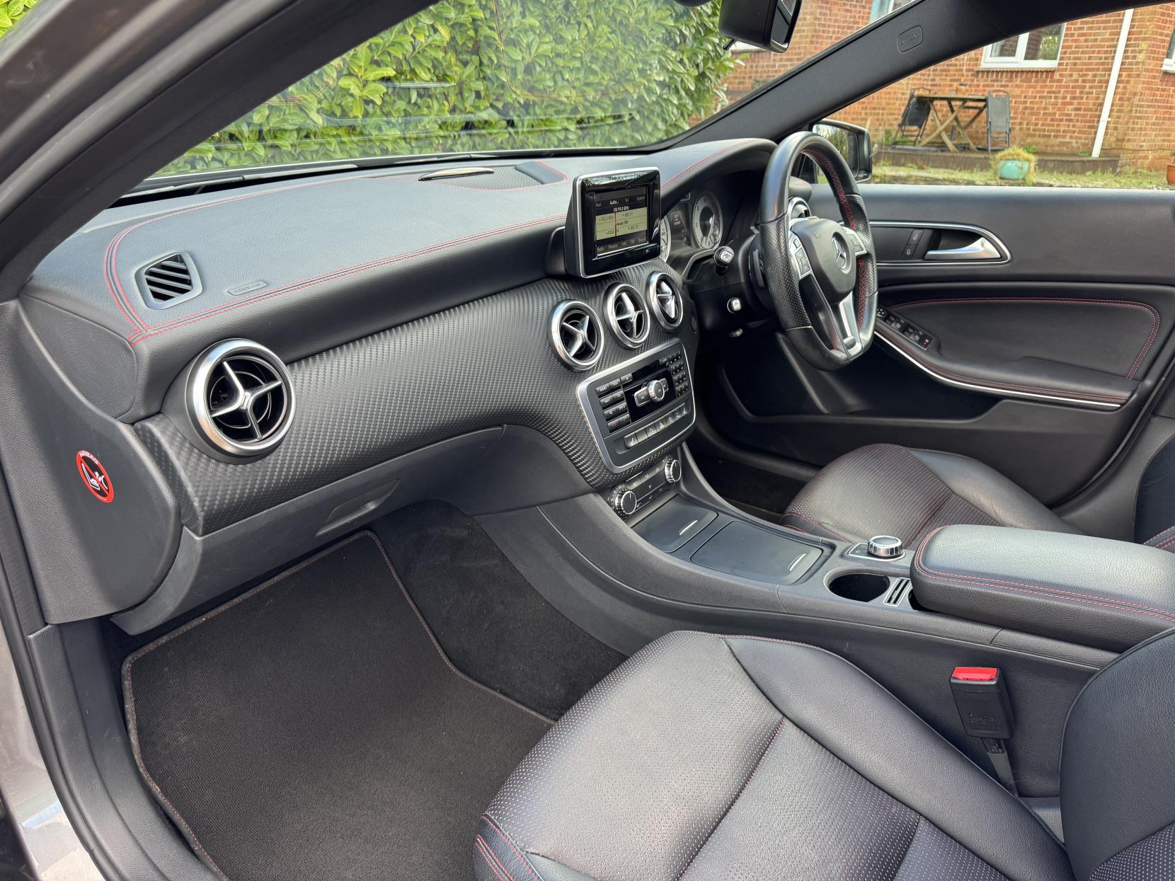 Mercedes-Benz A Class 2.1 A200 CDI AMG Night Edition Hatchback 5dr Diesel 7G-DCT Euro 6 (s/s) (136 ps)