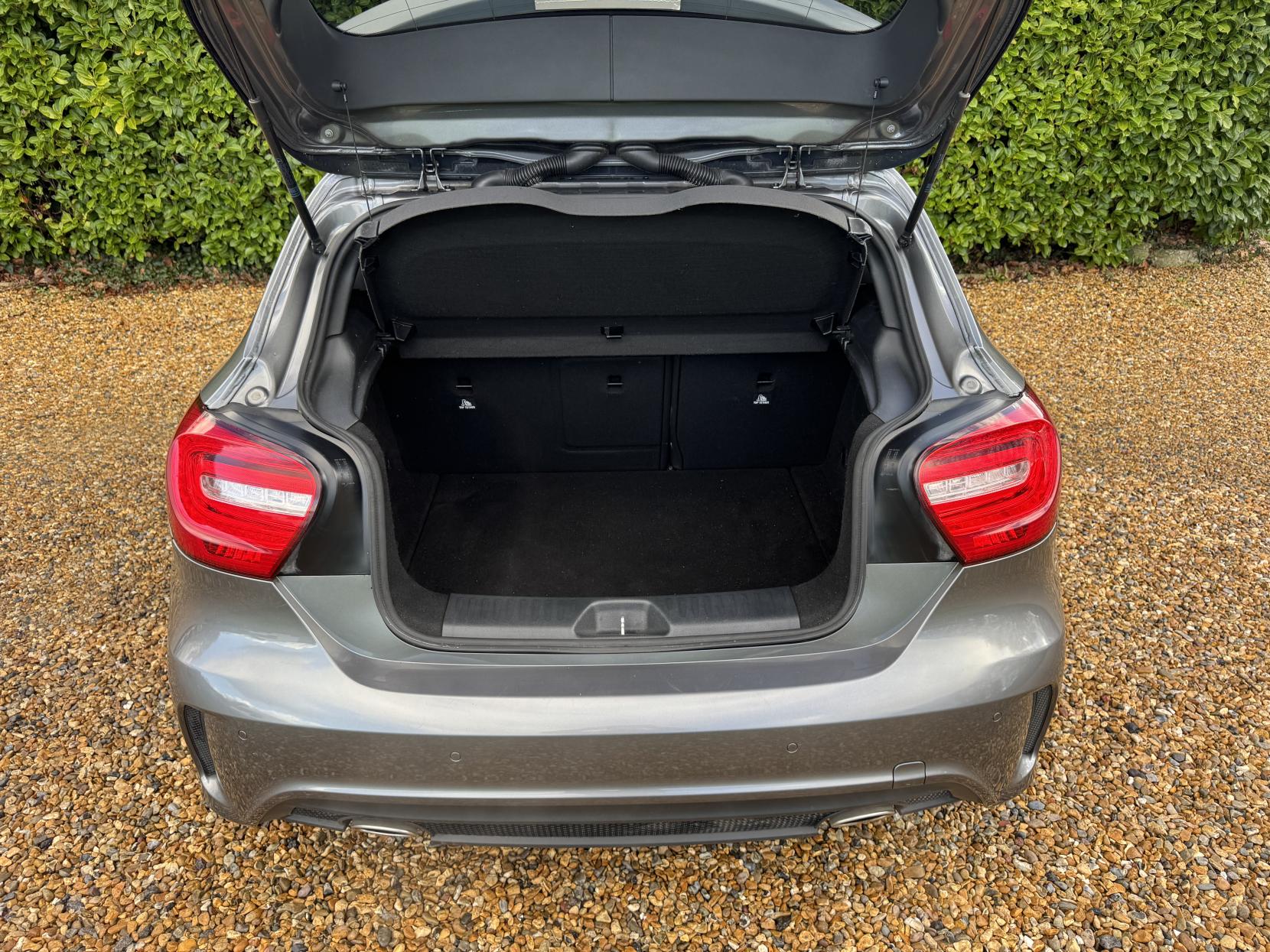 Mercedes-Benz A Class 2.1 A200 CDI AMG Night Edition Hatchback 5dr Diesel 7G-DCT Euro 6 (s/s) (136 ps)