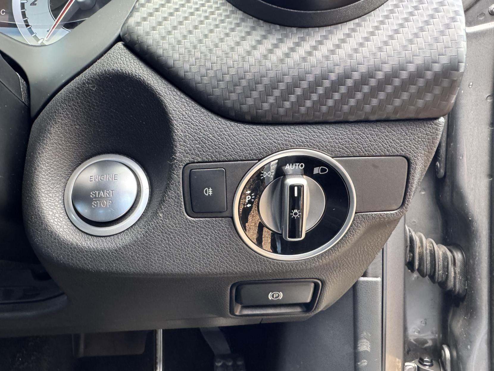 Mercedes-Benz A Class 2.1 A200 CDI AMG Night Edition Hatchback 5dr Diesel 7G-DCT Euro 6 (s/s) (136 ps)