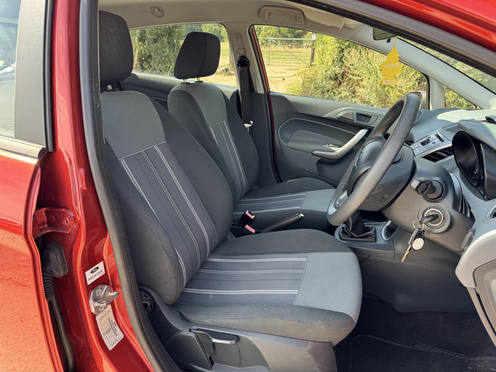 Ford Fiesta 1.25 Edge Hatchback 5dr Petrol Manual (127 g/km, 59 bhp)