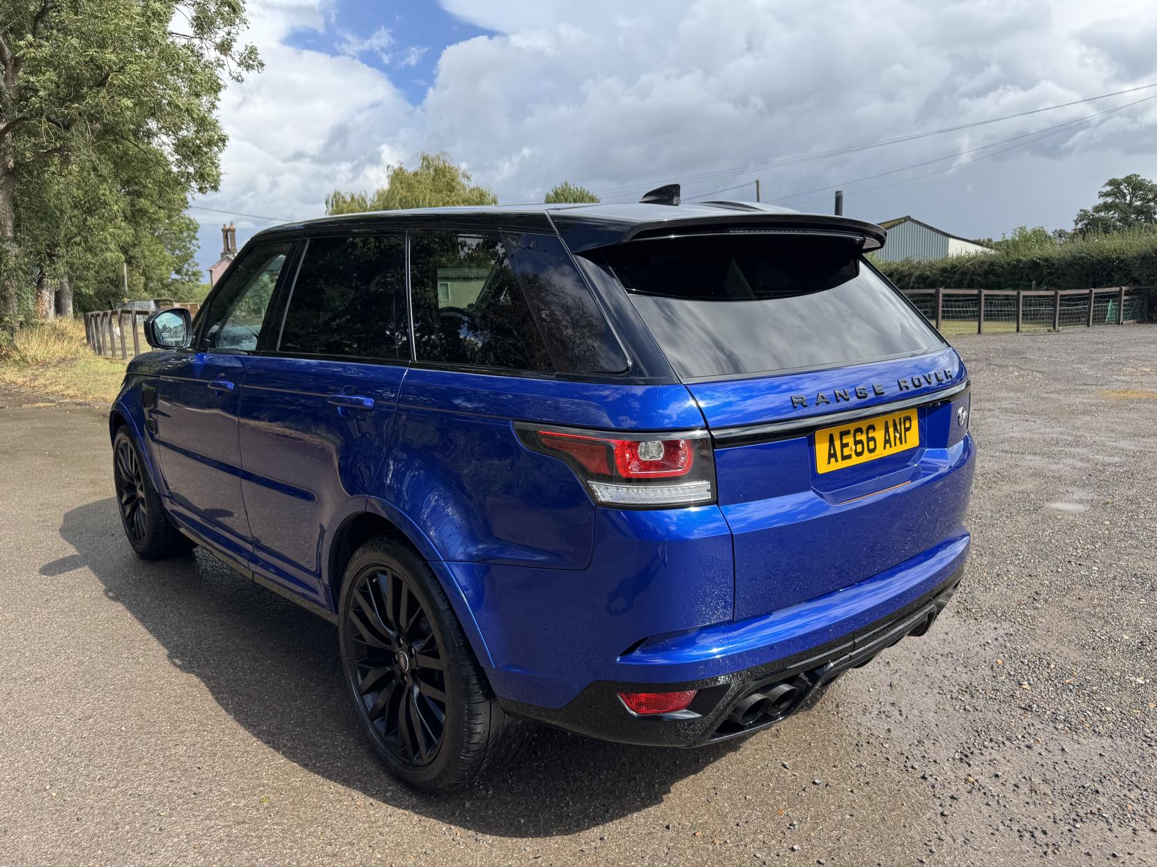 Land Rover Range Rover Sport 5.0 V8 SVR SUV 5dr Petrol Auto 4WD Euro 6 (s/s) (550 ps)