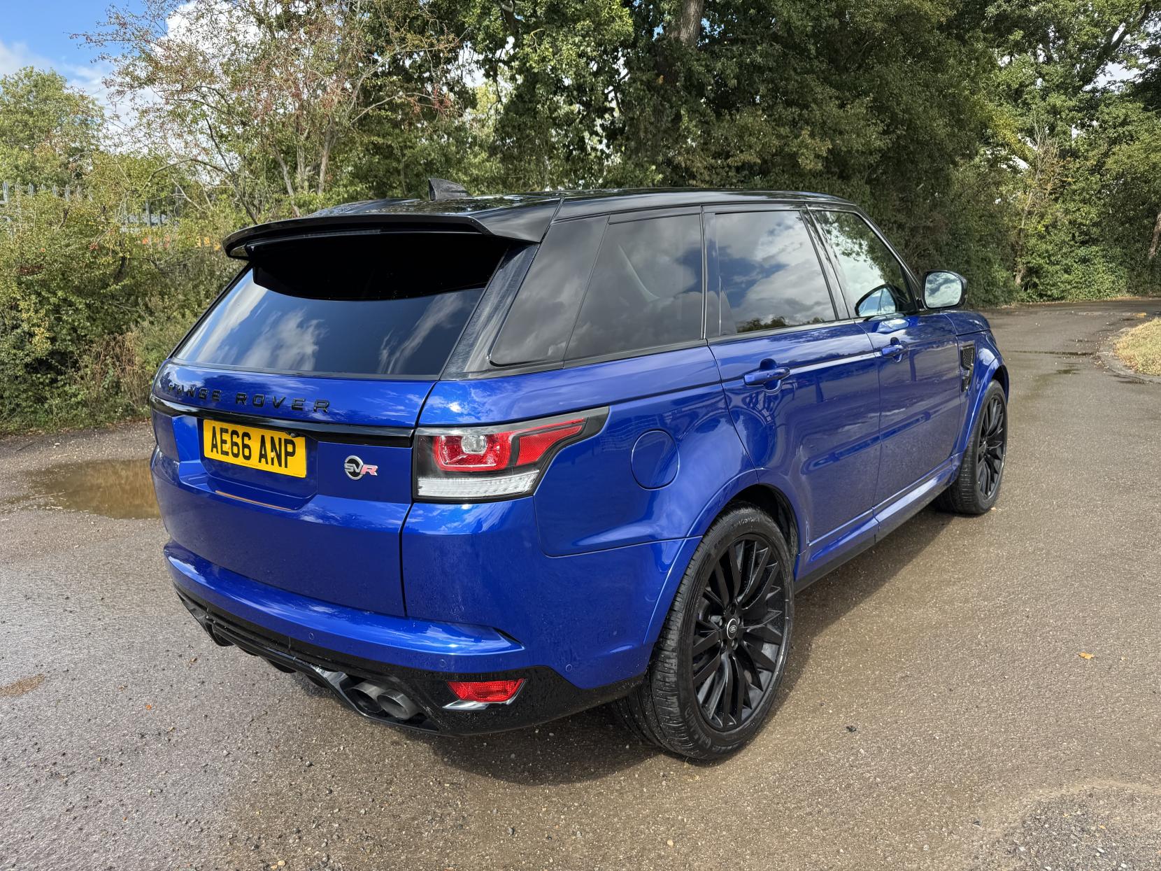 Land Rover Range Rover Sport 5.0 V8 SVR SUV 5dr Petrol Auto 4WD Euro 6 (s/s) (550 ps)