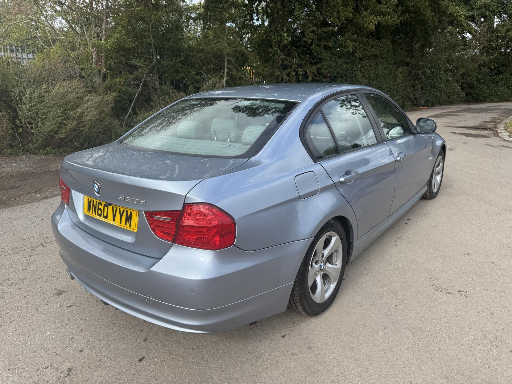 BMW 3 Series 2.0 320d ED EfficientDynamics Saloon 4dr Diesel Manual Euro 5 (s/s) (163 ps)