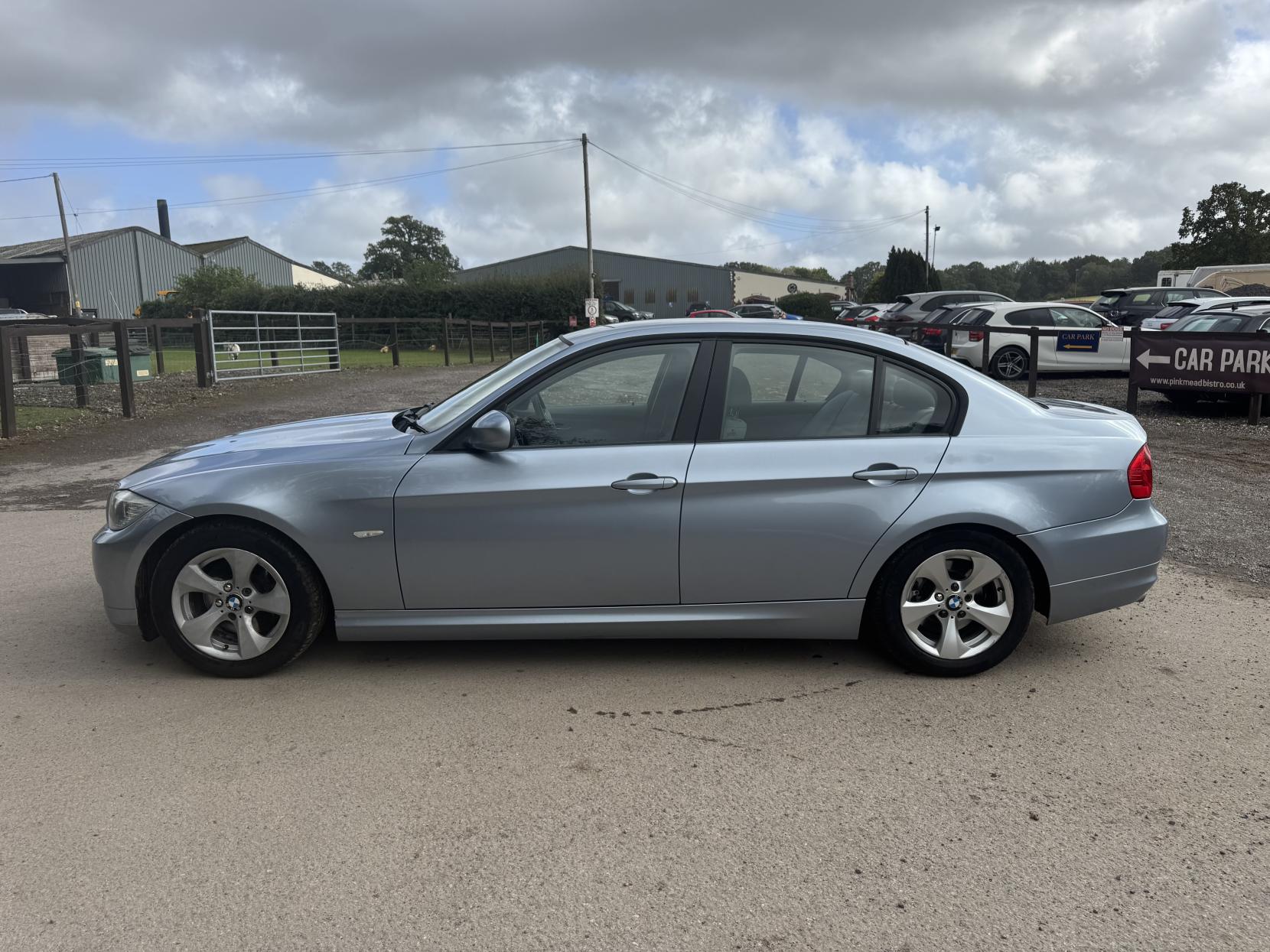 BMW 3 Series 2.0 320d ED EfficientDynamics Saloon 4dr Diesel Manual Euro 5 (s/s) (163 ps)