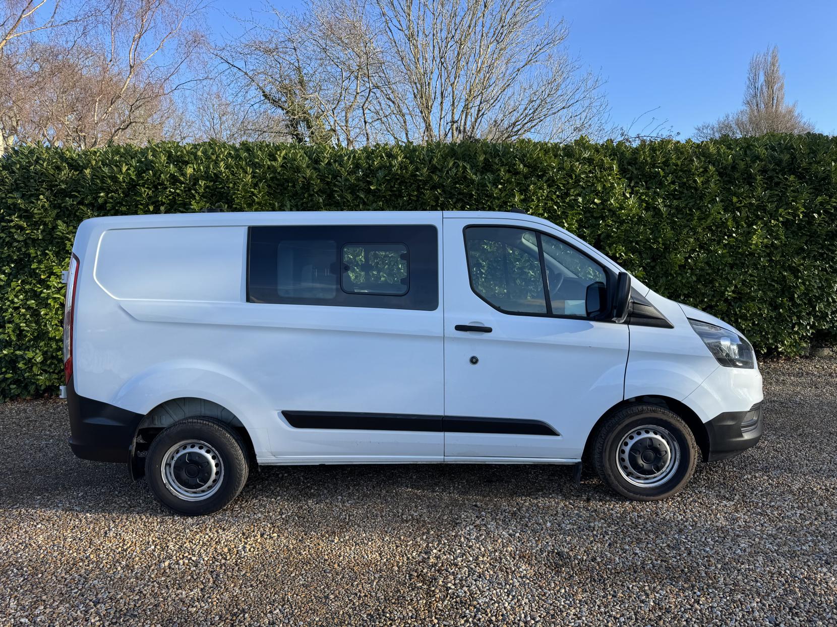 Ford Transit Custom 2.0 Leader Combi Van (2017 - 2023)
