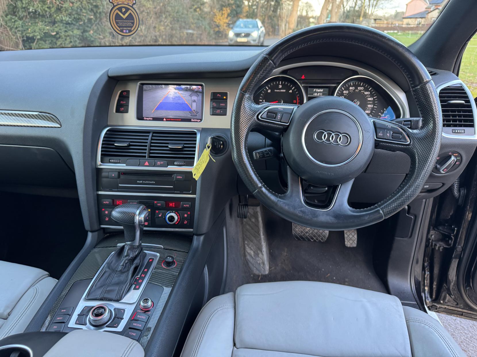 Audi Q7 3.0 TDI V6 S line Plus SUV 5dr Diesel Tiptronic quattro Euro 5 (s/s) (245 ps)