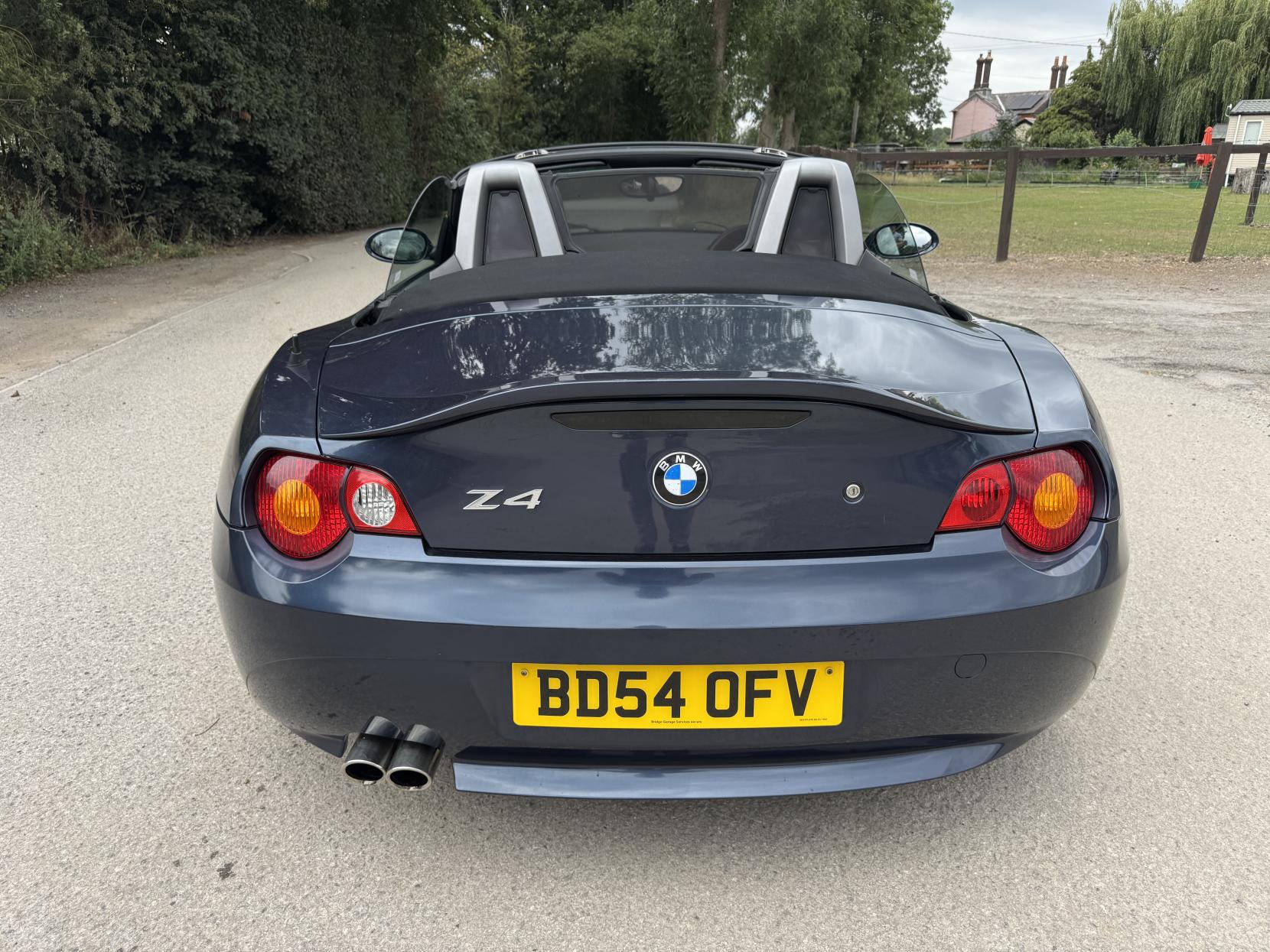 BMW Z4 2.5i SE Convertible 2dr Petrol SMG Euro 3 (192 bhp)